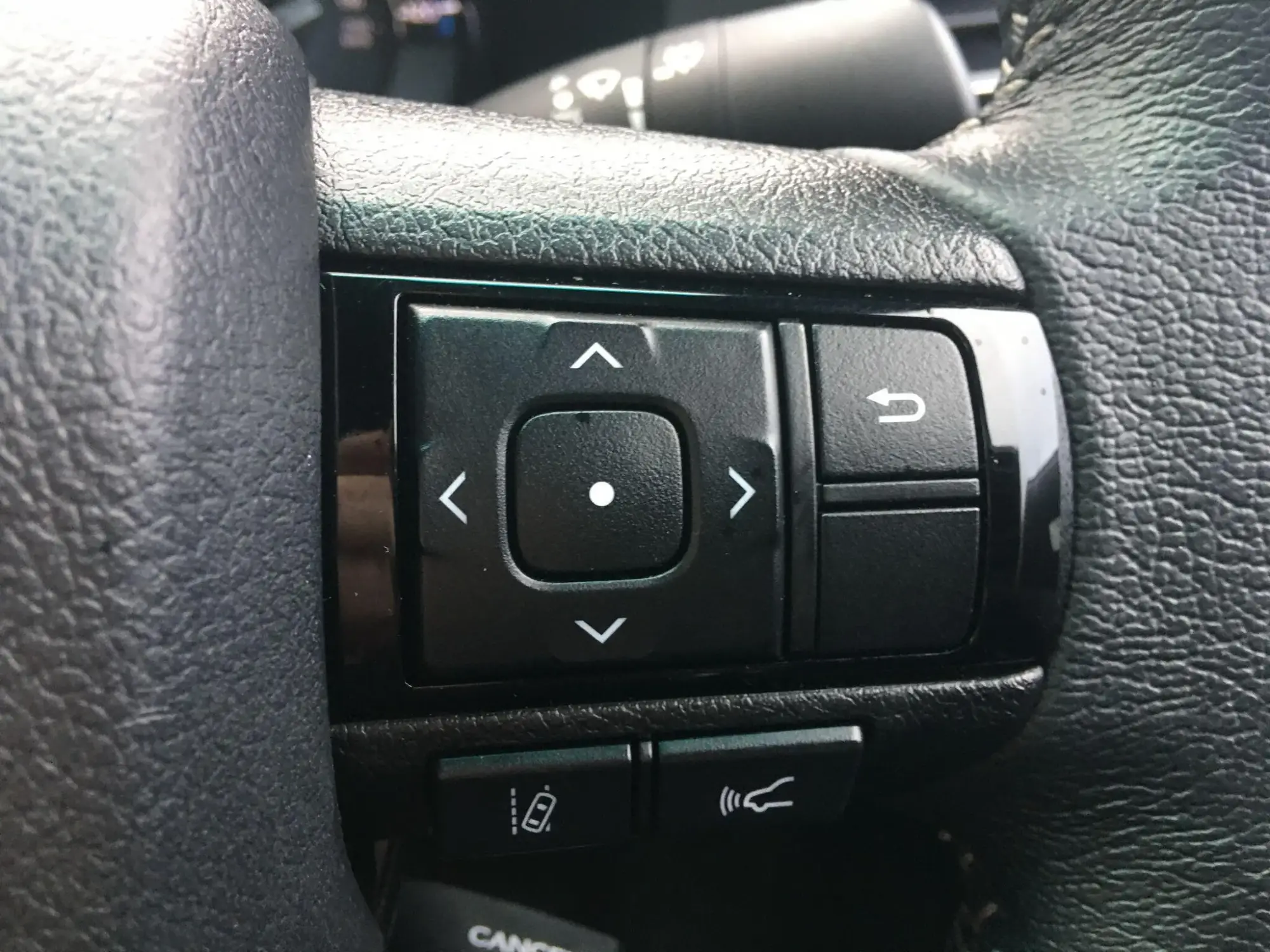 Toyota Hilux Image 38