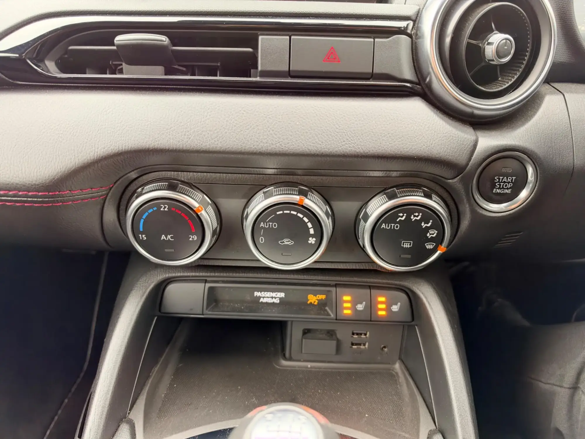 Mazda MX-5 Image 10