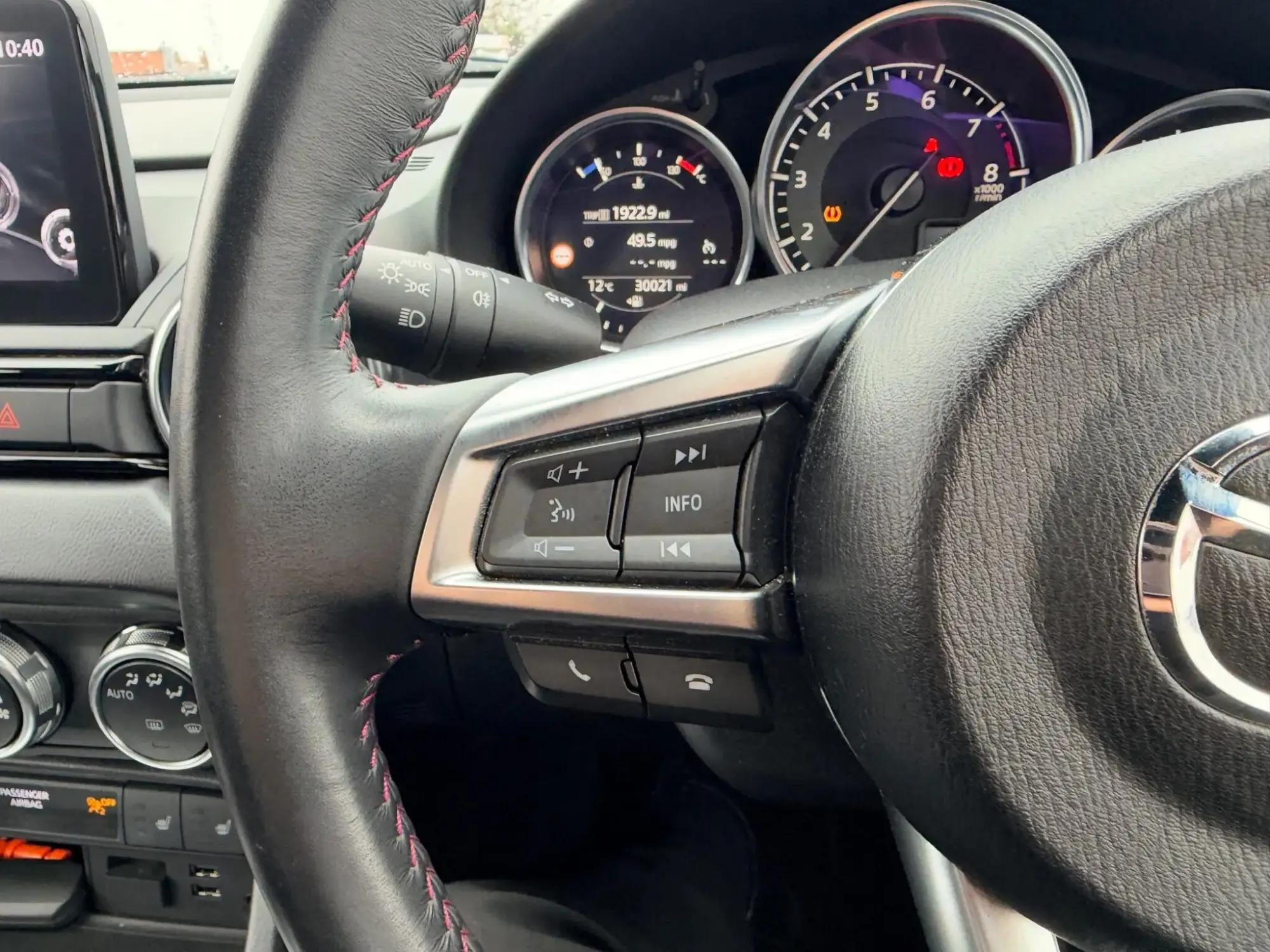Mazda MX-5 Image 12