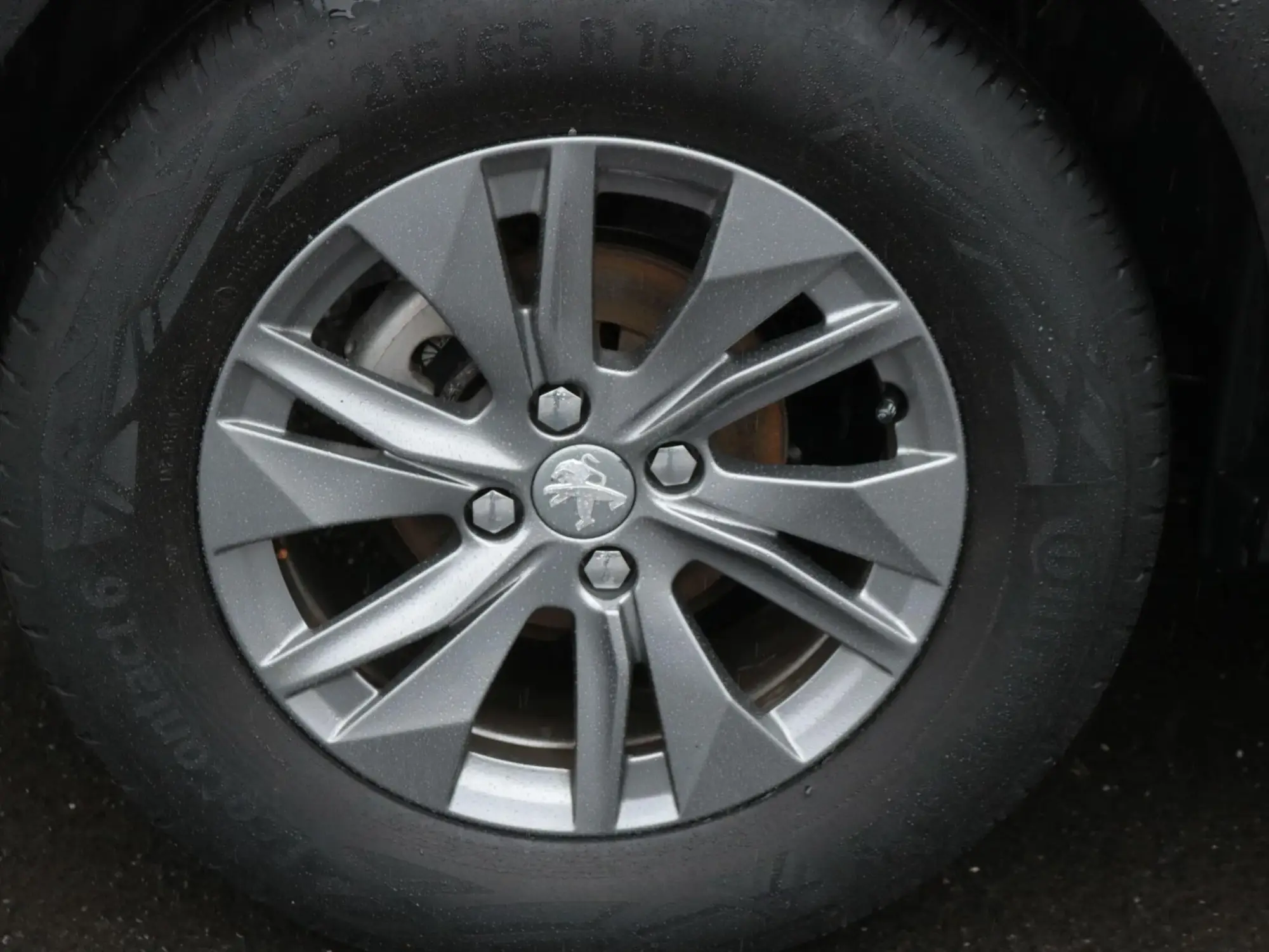 Peugeot 2008 Image 9 Peugeot 2008 Image 9