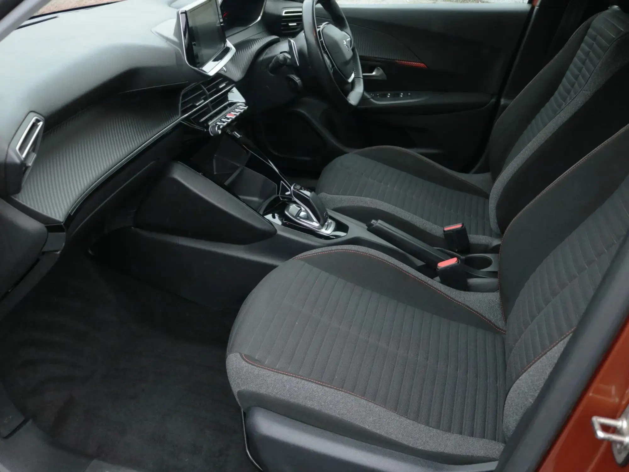 Peugeot 2008 Image 13 Peugeot 2008 Image 13