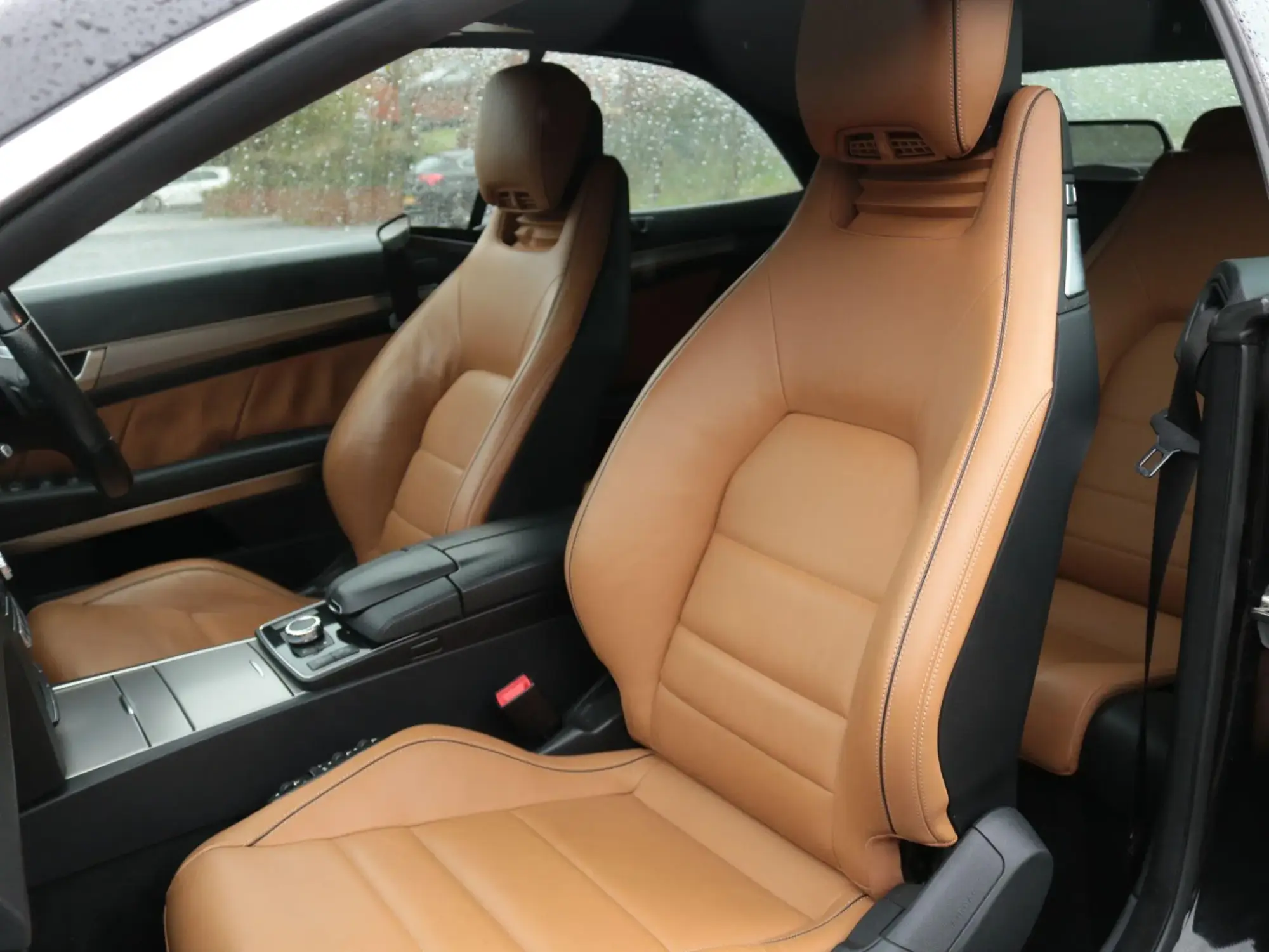 Mercedes-Benz E-Class Image 16 Mercedes-Benz E-Class Image 16