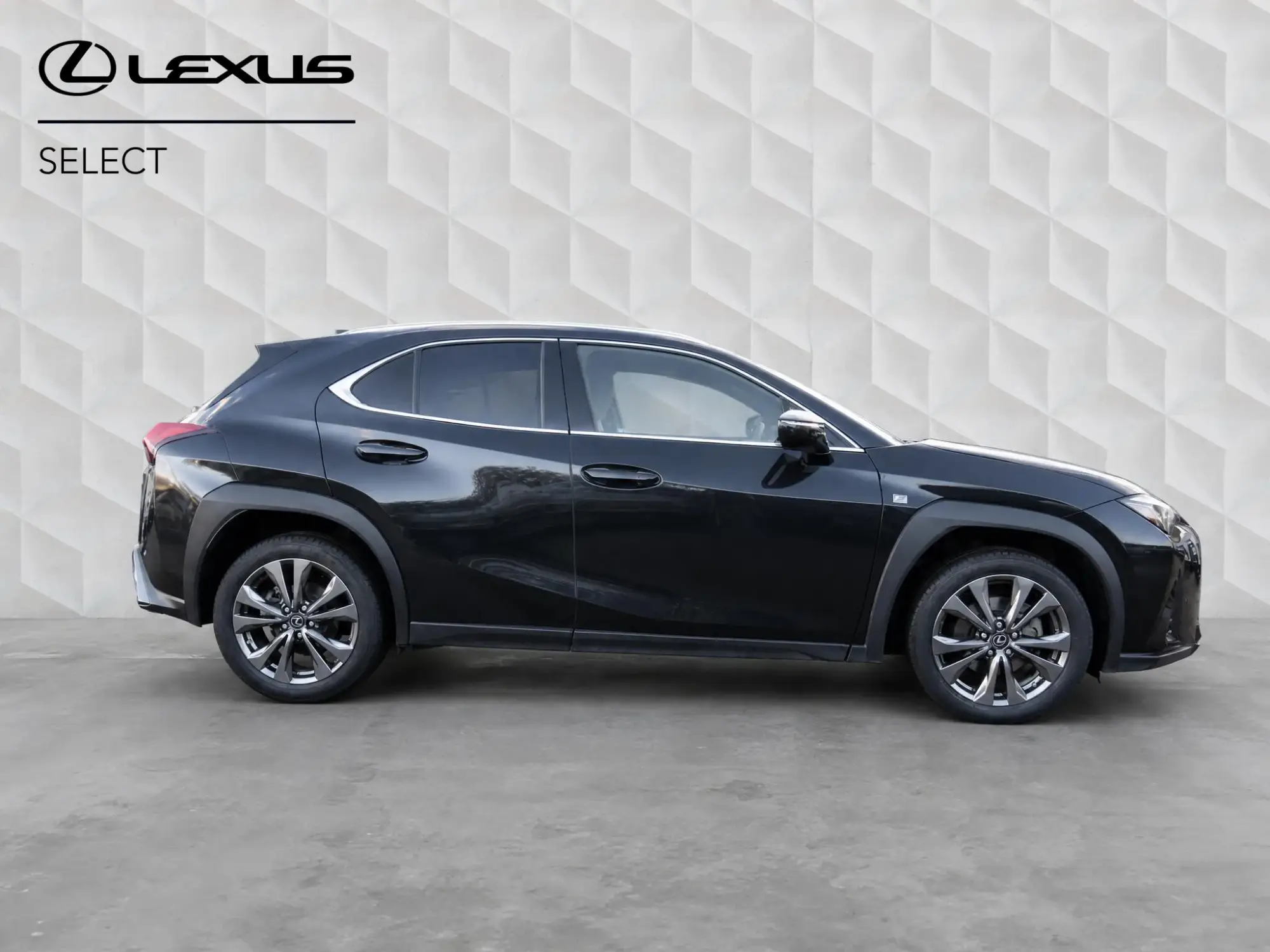 Lexus UX Self-Charging Hybrid 250h 2.0 F-Sport Design 5dr CVT GU73FYD Image 2 Lexus UX Self-Charging Hybrid 250h 2.0 F-Sport Design 5dr CVT GU73FYD Image 2