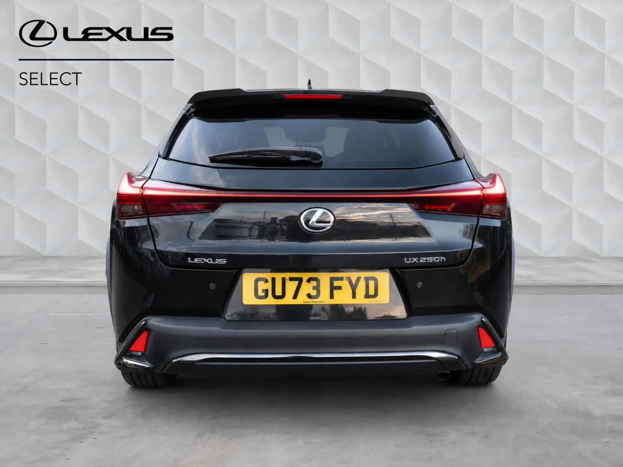 Lexus UX Self-Charging Hybrid Image 4 Lexus UX Self-Charging Hybrid Image 4