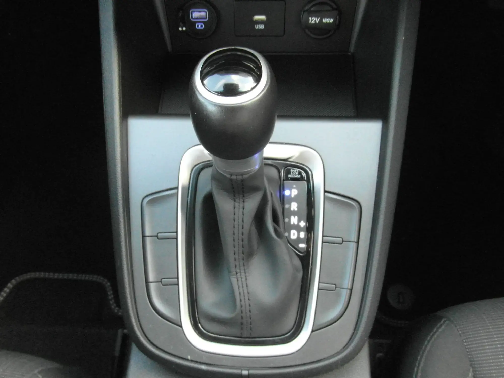 Hyundai KONA Hybrid Image 27 Hyundai KONA Hybrid Image 27
