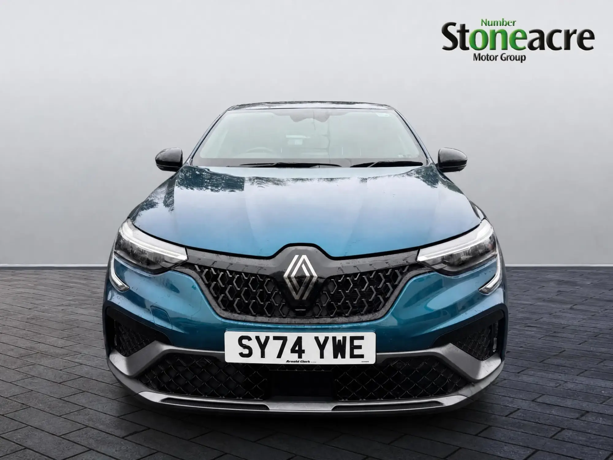 Renault Arkana E-Tech 1.6 E-TECH esprit Alpine Auto Euro 6 (s/s) 5dr SY74YWE Image 2 Renault Arkana E-Tech 1.6 E-TECH esprit Alpine Auto Euro 6 (s/s) 5dr SY74YWE Image 2
