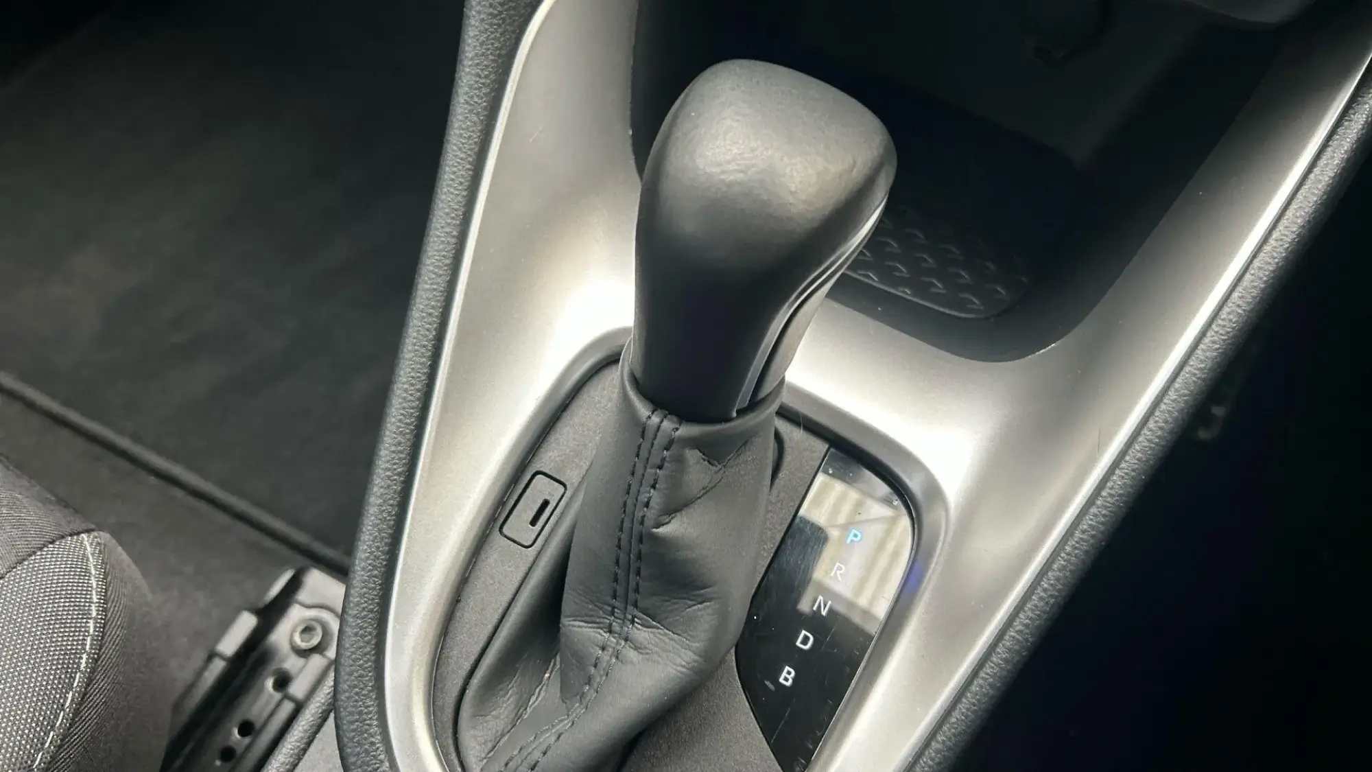 Toyota Yaris Hybrid Image 28 Toyota Yaris Hybrid Image 28