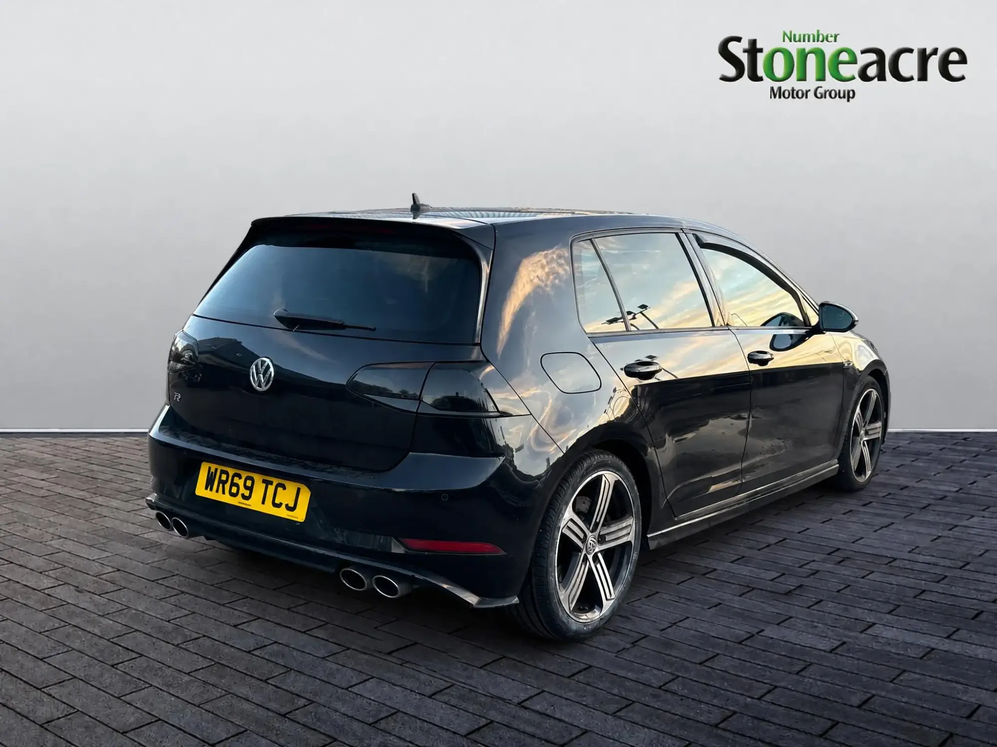 Volkswagen Golf Image 9