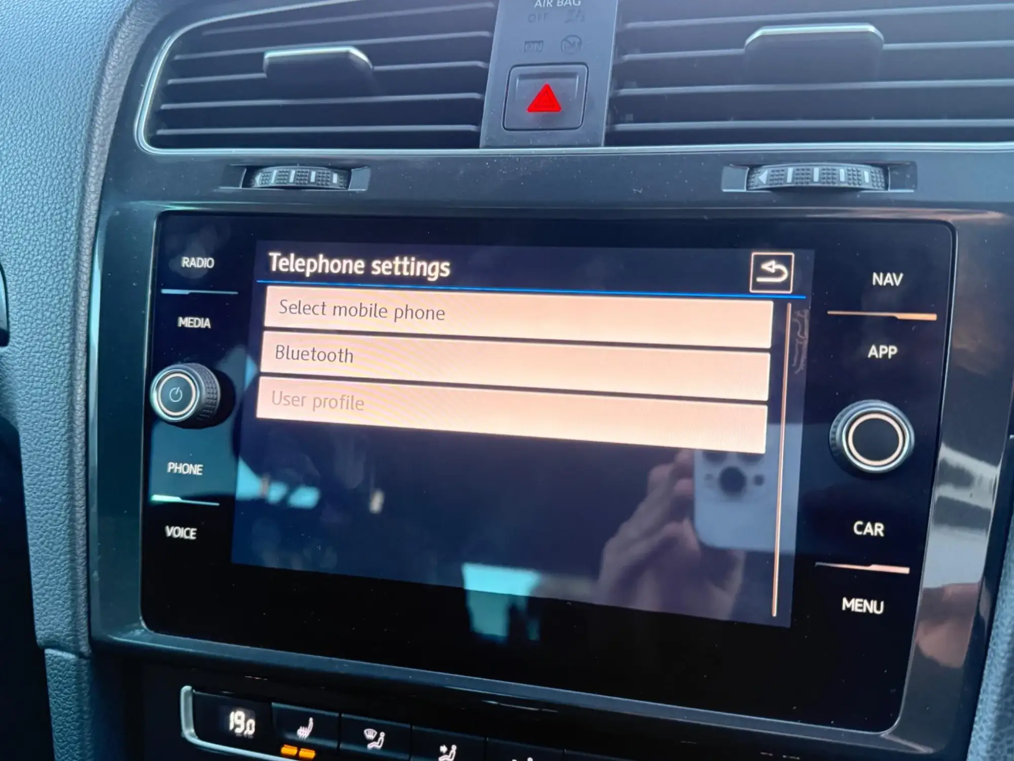 Volkswagen Golf Image 22