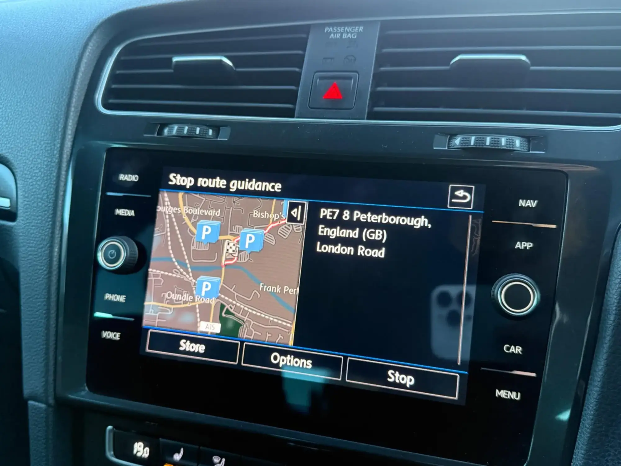 Volkswagen Golf Image 25