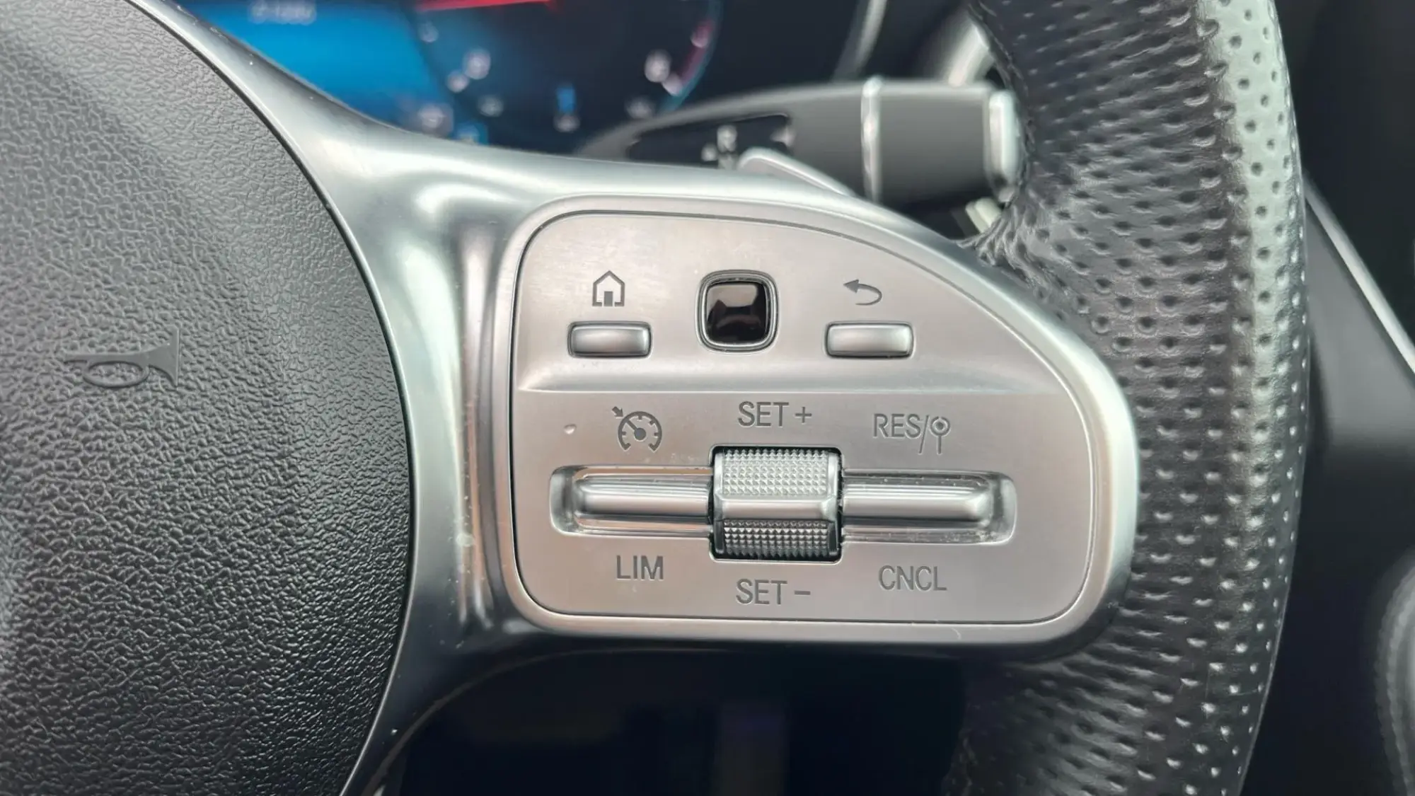 Mercedes-Benz GLC Image 20 Mercedes-Benz GLC Image 20