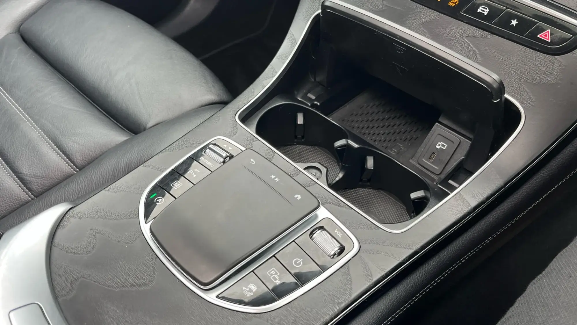 Mercedes-Benz GLC Image 24 Mercedes-Benz GLC Image 24