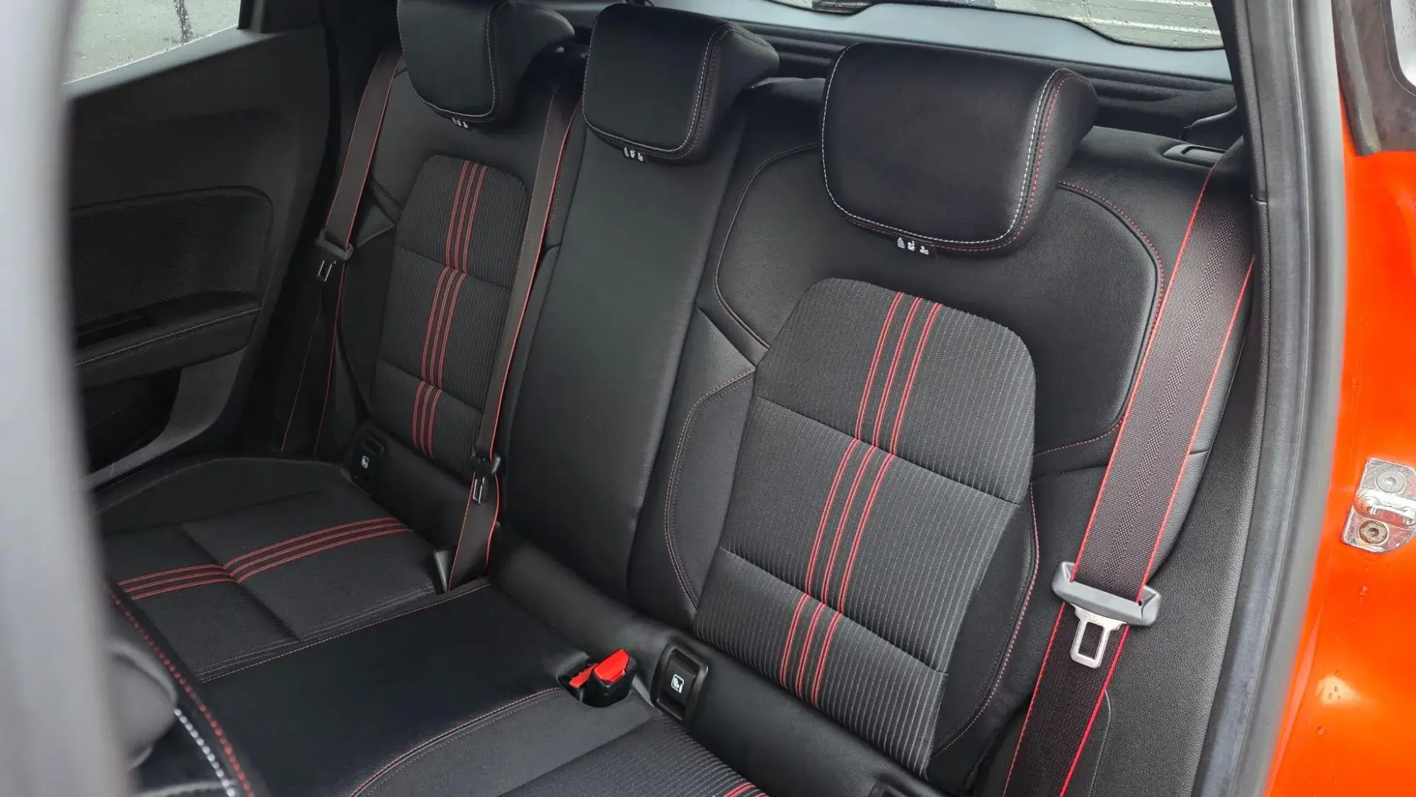 Renault Clio Image 48