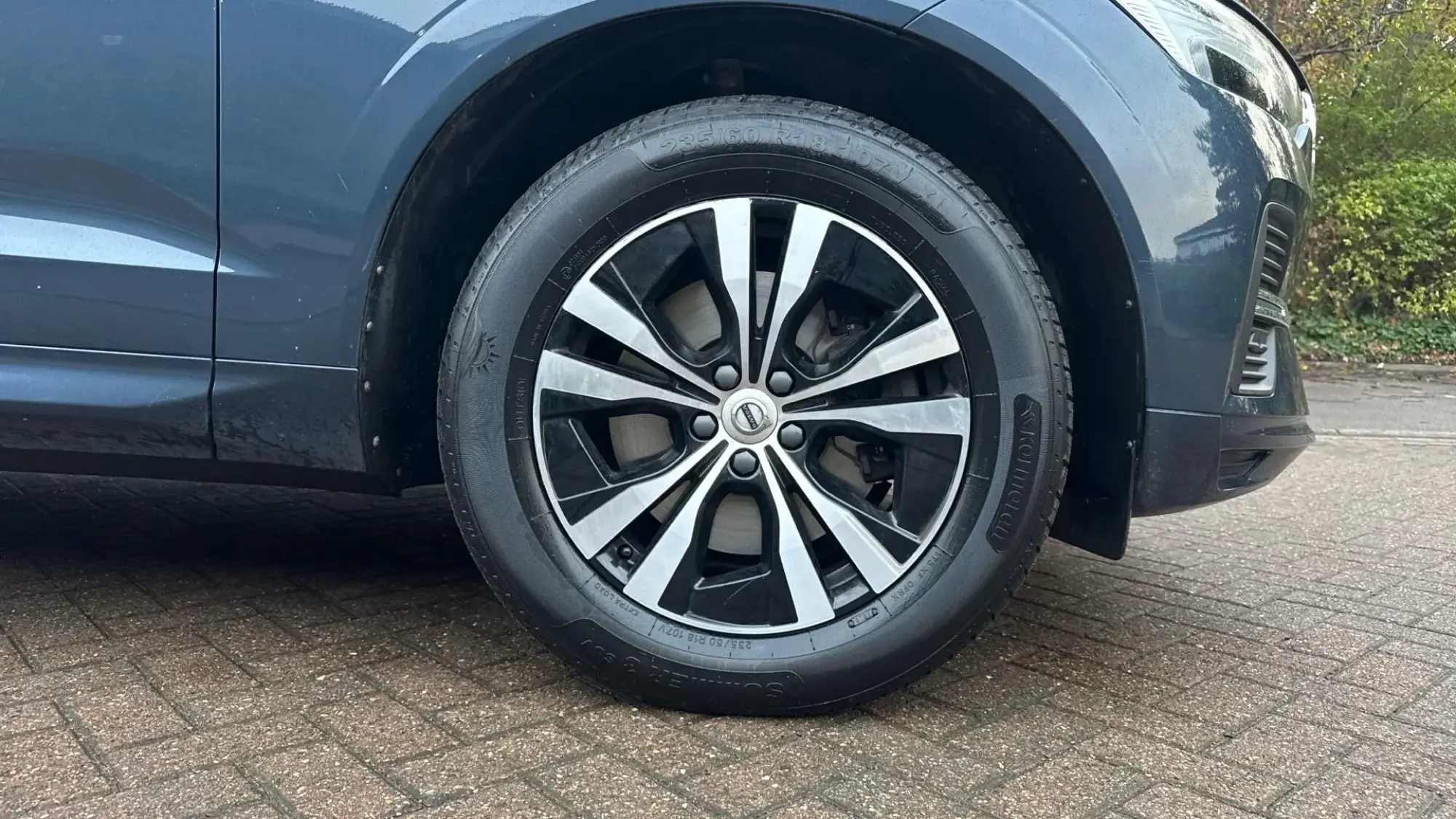 Volvo XC60 Image 9