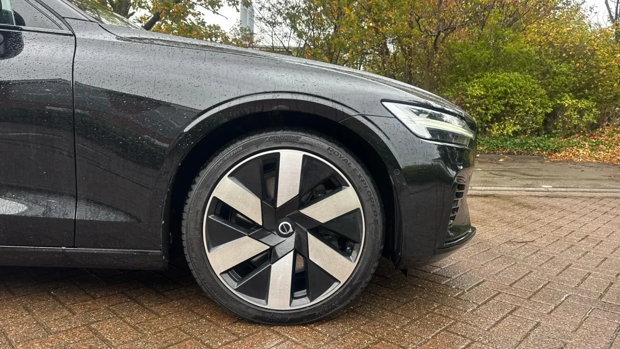 Volvo V60 Image 9 Volvo V60 Image 9