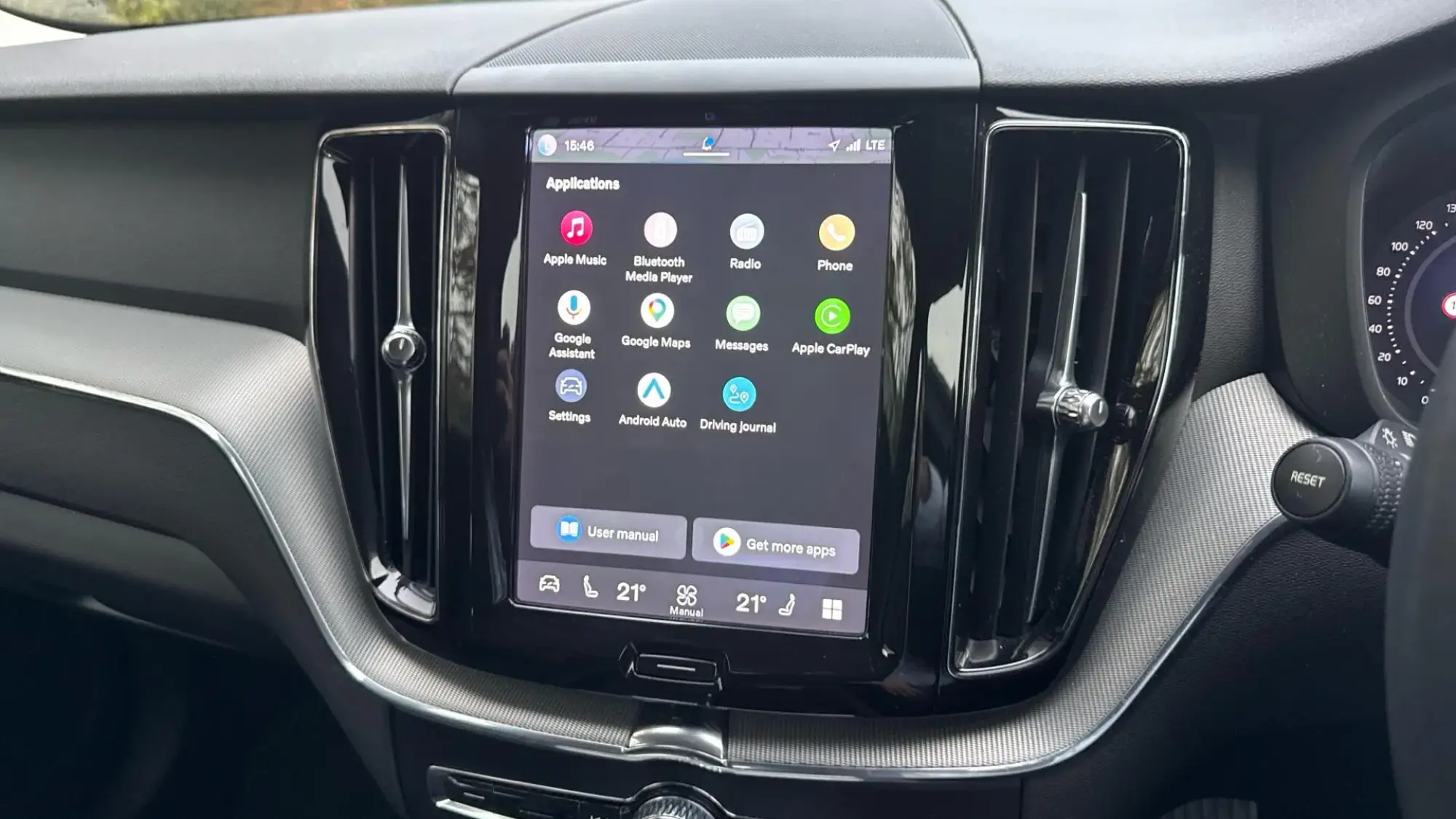 Volvo XC60 Image 12