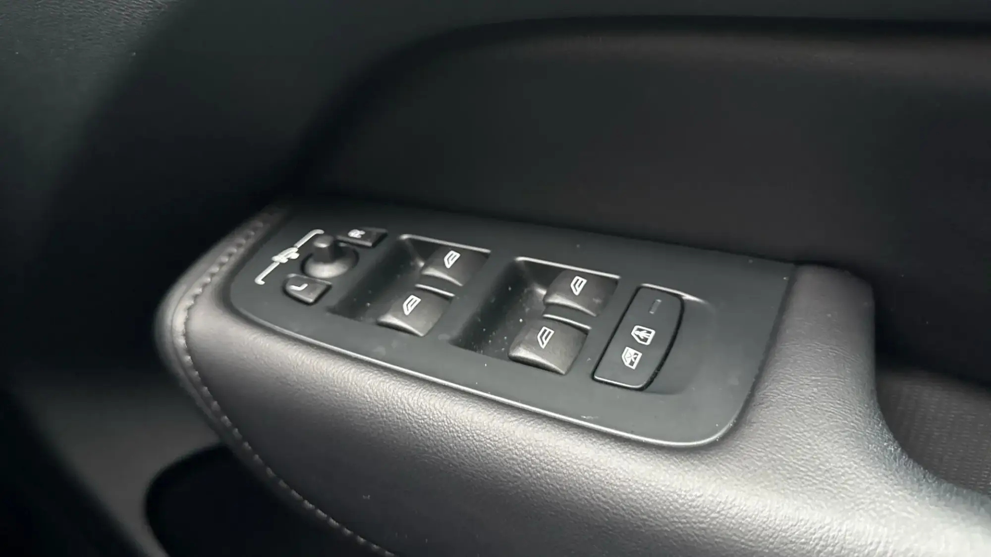 Volvo XC60 Image 20
