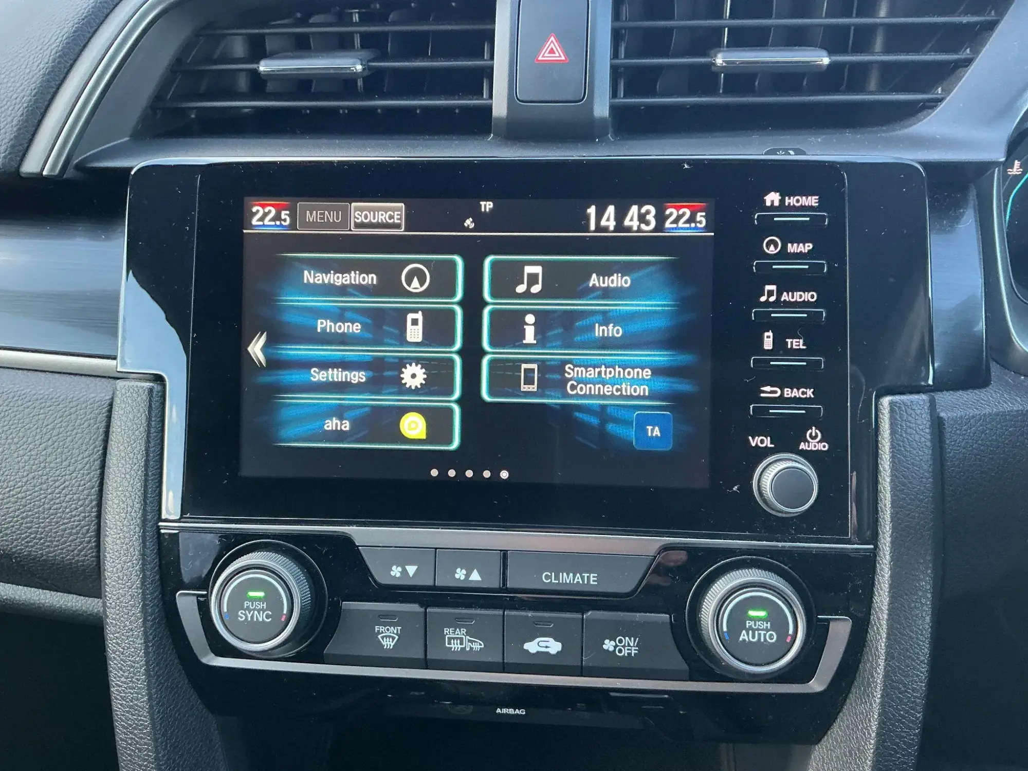 Honda Civic Image 15