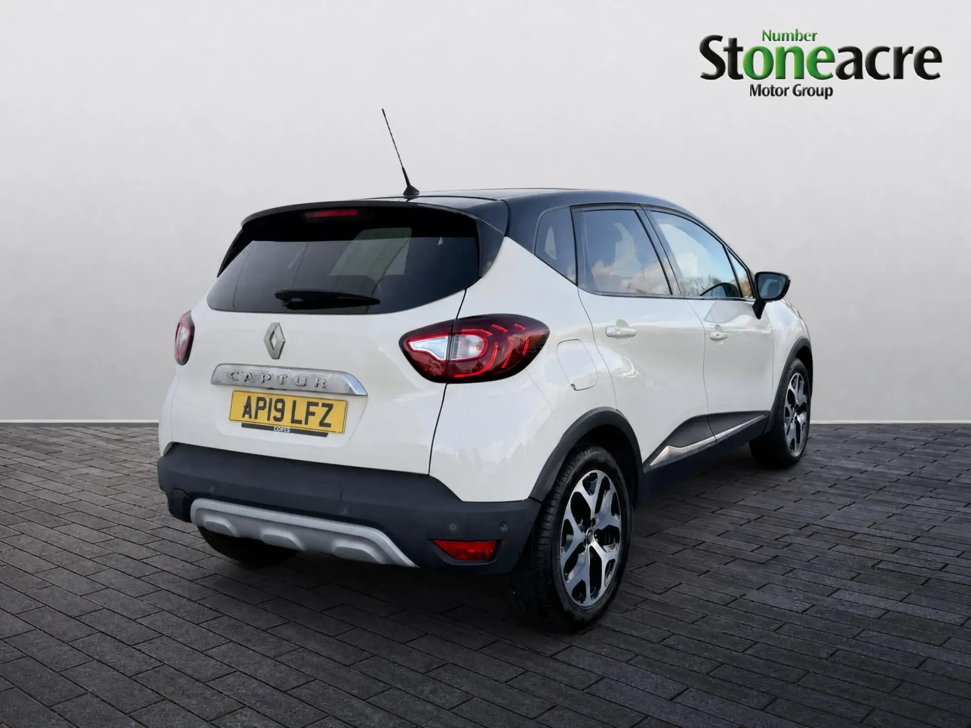 Renault Captur 1.5 dCi ENERGY GT Line EDC Euro 6 (s/s) 5dr AP19LFZ Image 3 Renault Captur 1.5 dCi ENERGY GT Line EDC Euro 6 (s/s) 5dr AP19LFZ Image 3