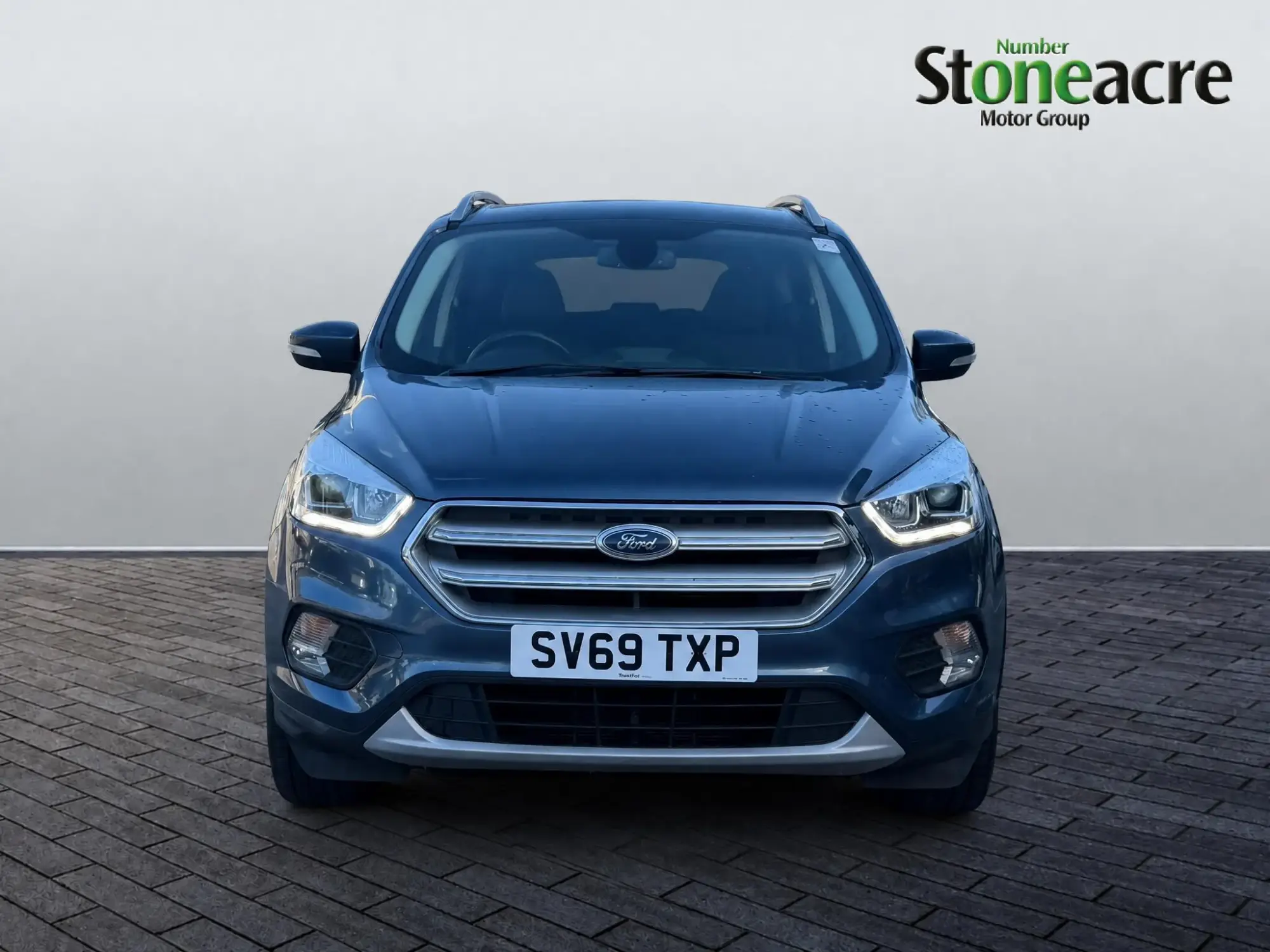 Ford Kuga 1.5 EcoBoost Titanium Edition 5dr 2WD Y90BAN Image 2 Ford Kuga 1.5 EcoBoost Titanium Edition 5dr 2WD Y90BAN Image 2