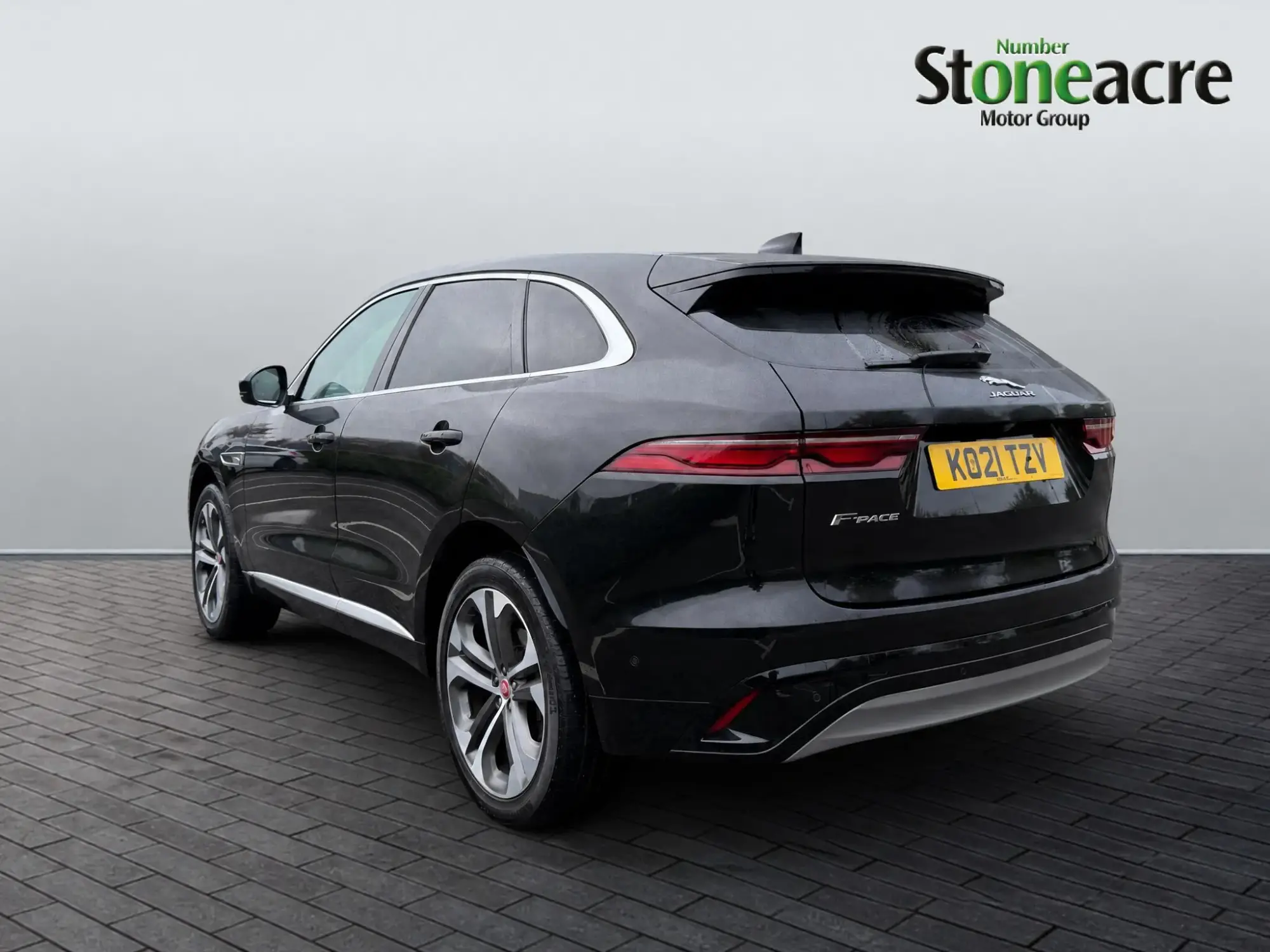 Jaguar F-Pace Image 4 Jaguar F-Pace Image 4