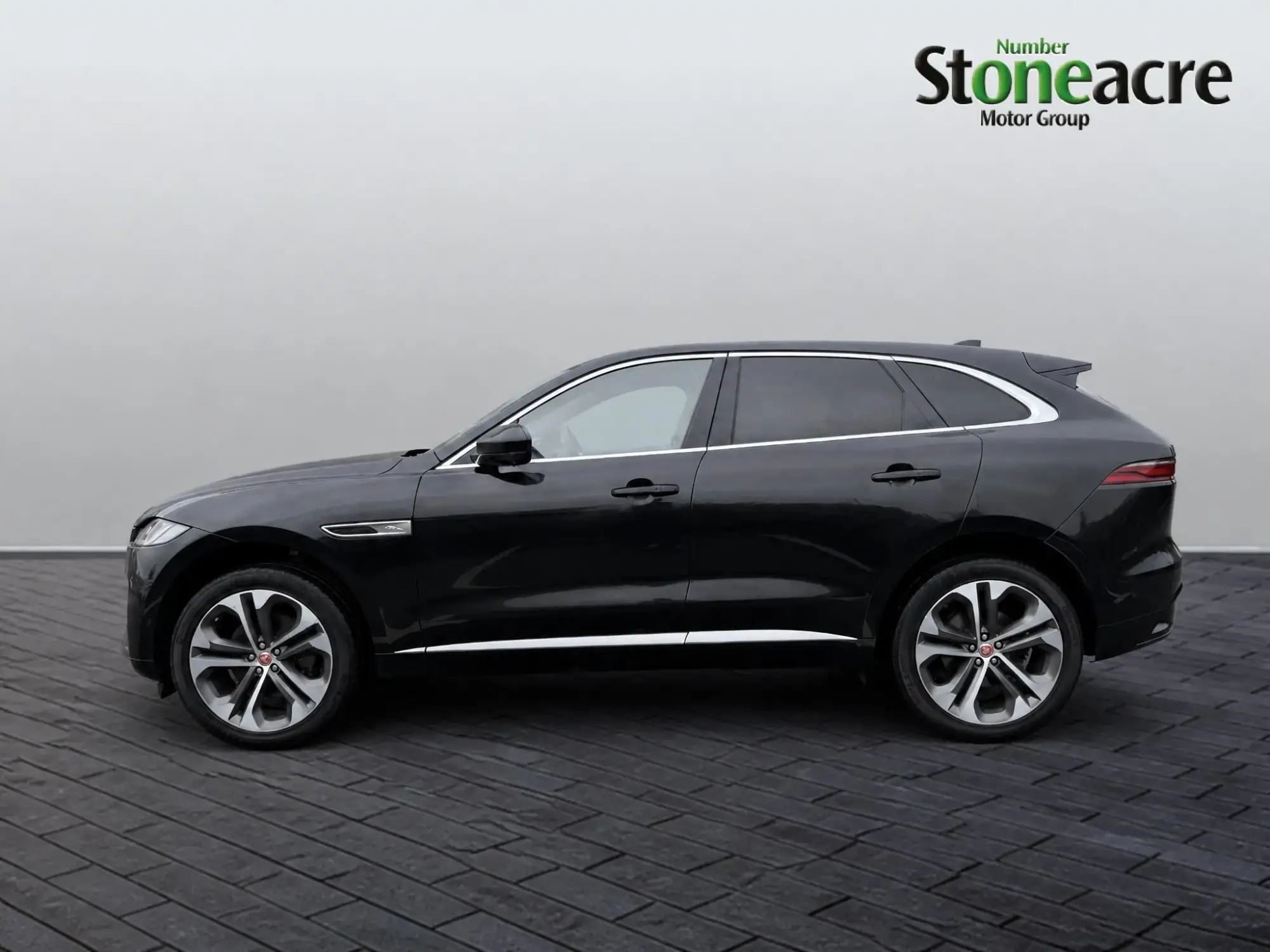 Jaguar F-Pace Image 5 Jaguar F-Pace Image 5