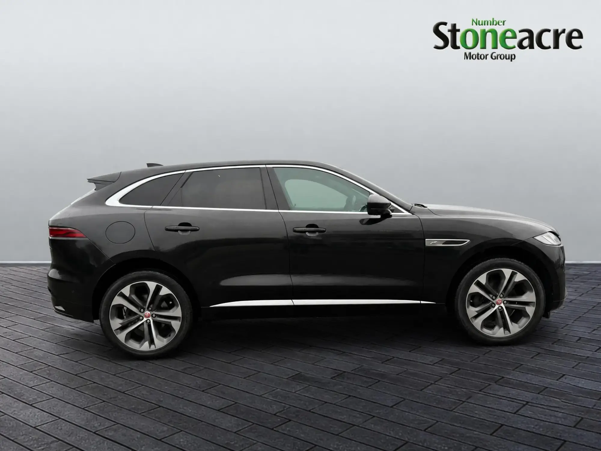 Jaguar F-Pace Image 7 Jaguar F-Pace Image 7