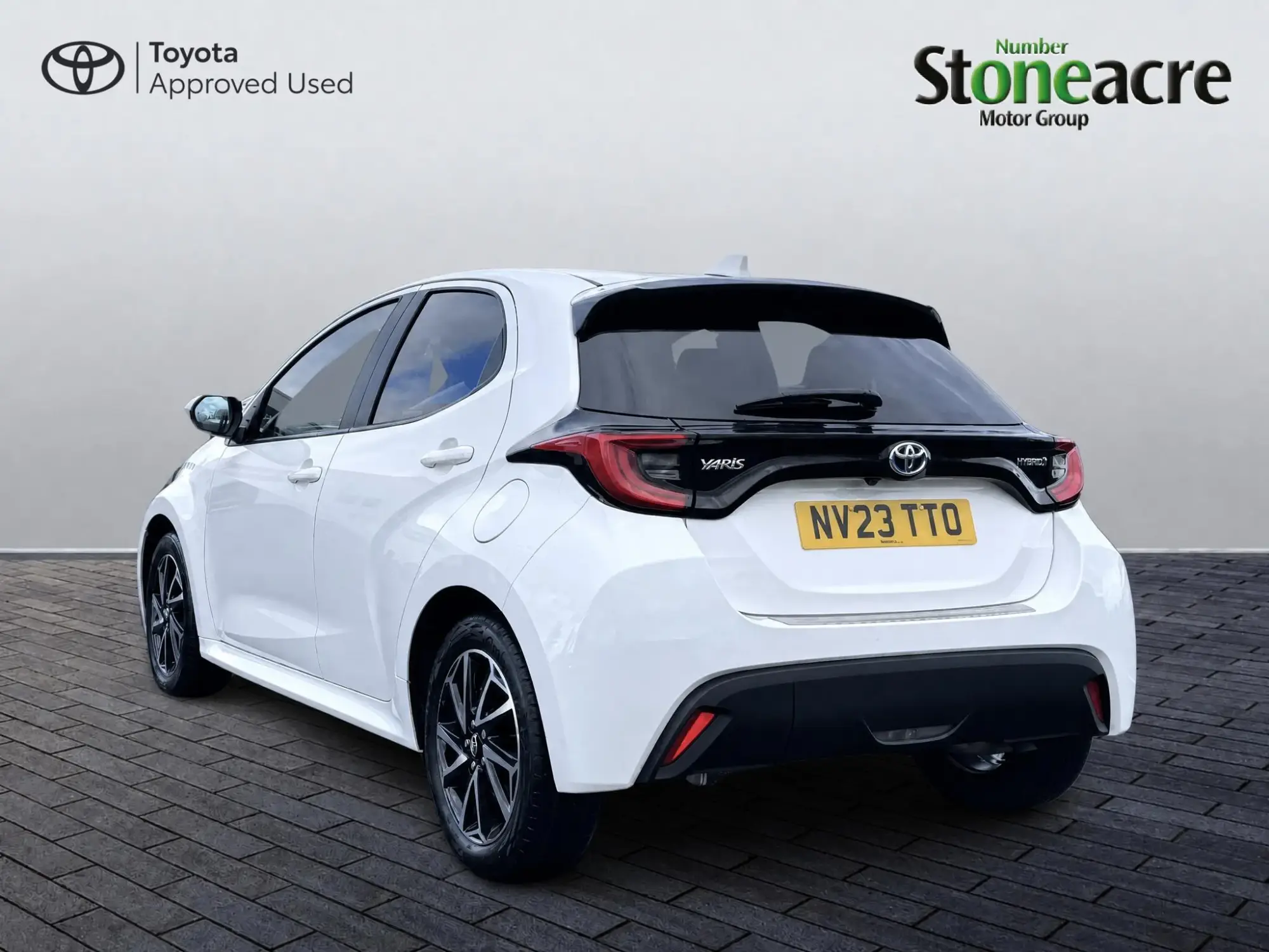 Toyota Yaris Hybrid Image 5