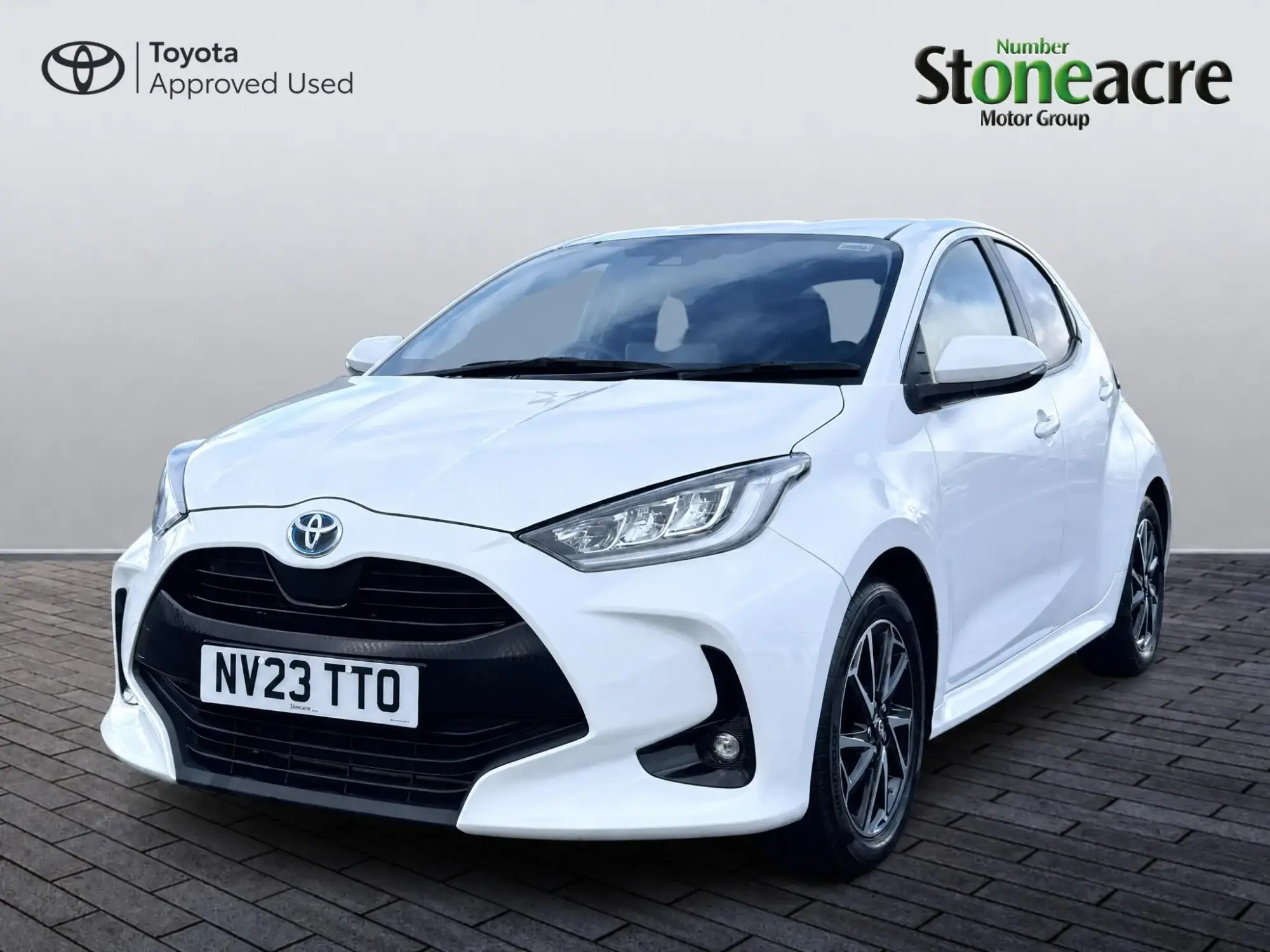 Toyota Yaris Hybrid Image 7