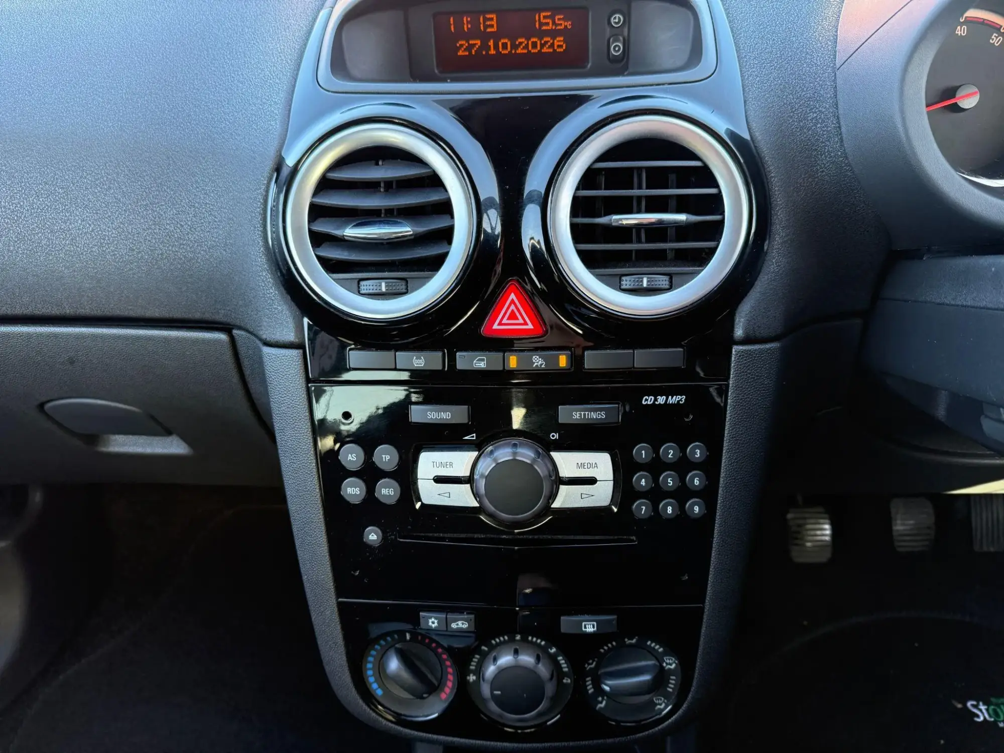 Vauxhall Corsa Image 13