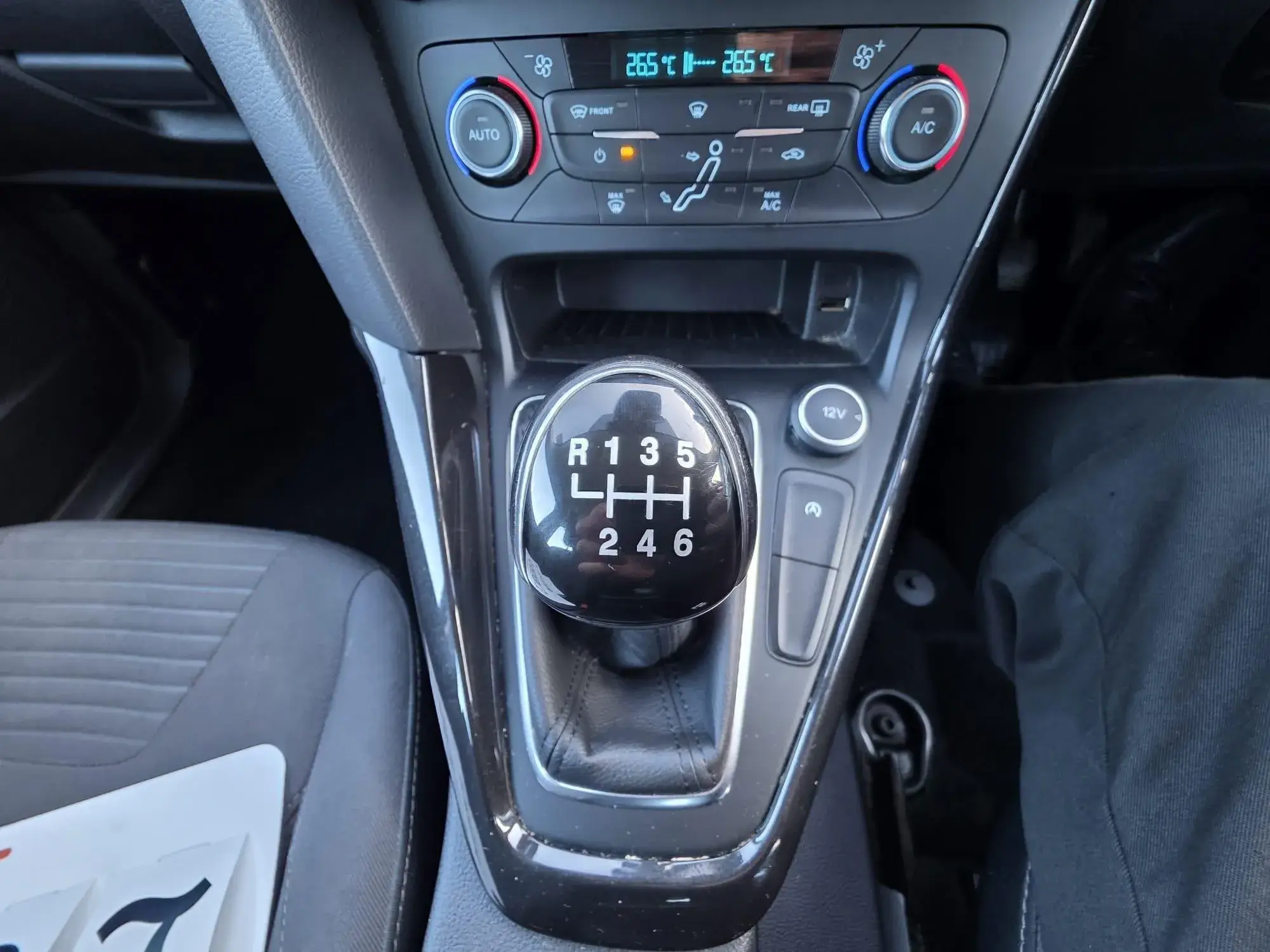 Ford Focus Image 9 Ford Focus Image 9