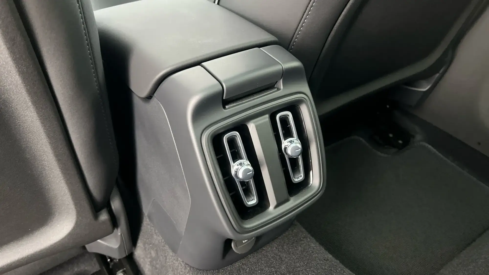 Polestar 2 Image 20 Polestar 2 Image 20