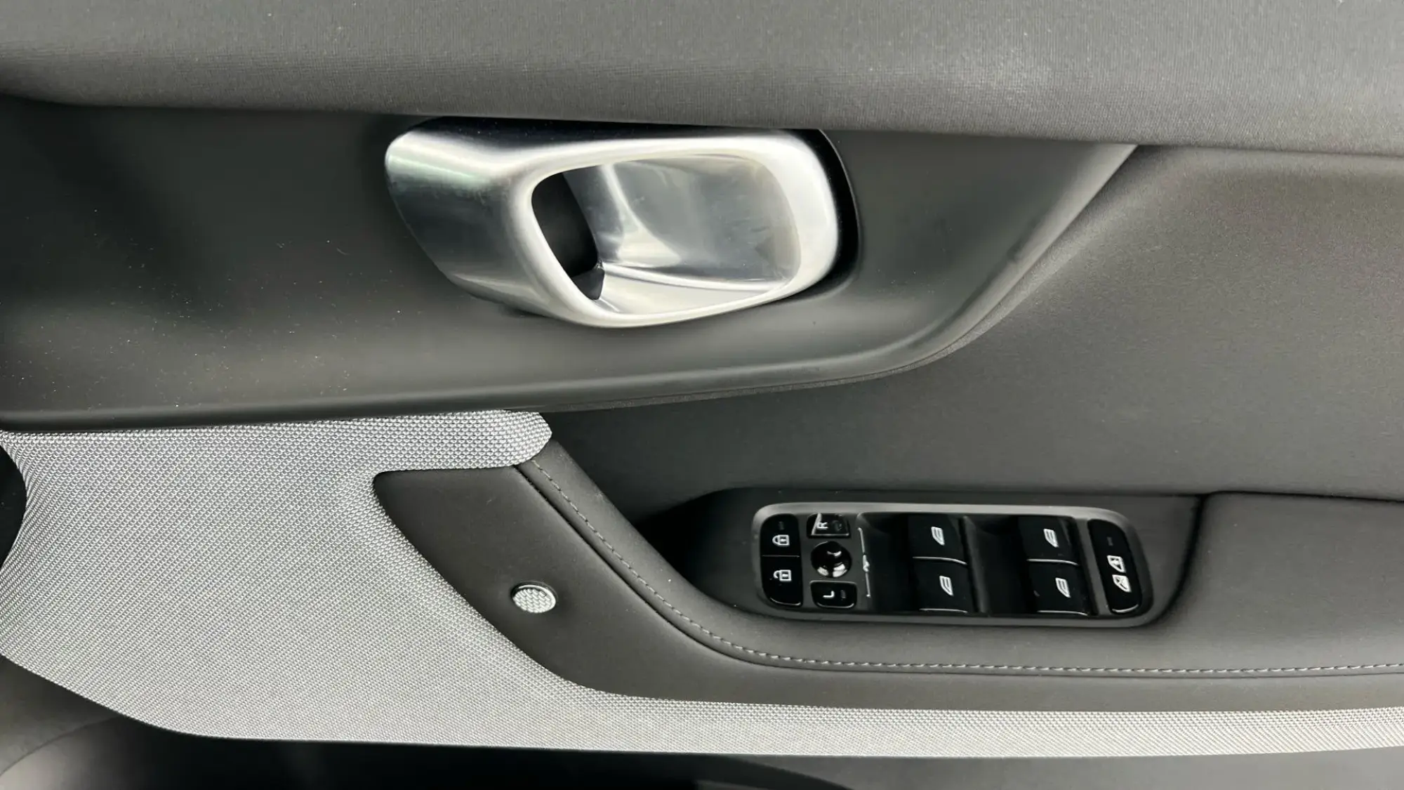 Polestar 2 Image 33 Polestar 2 Image 33