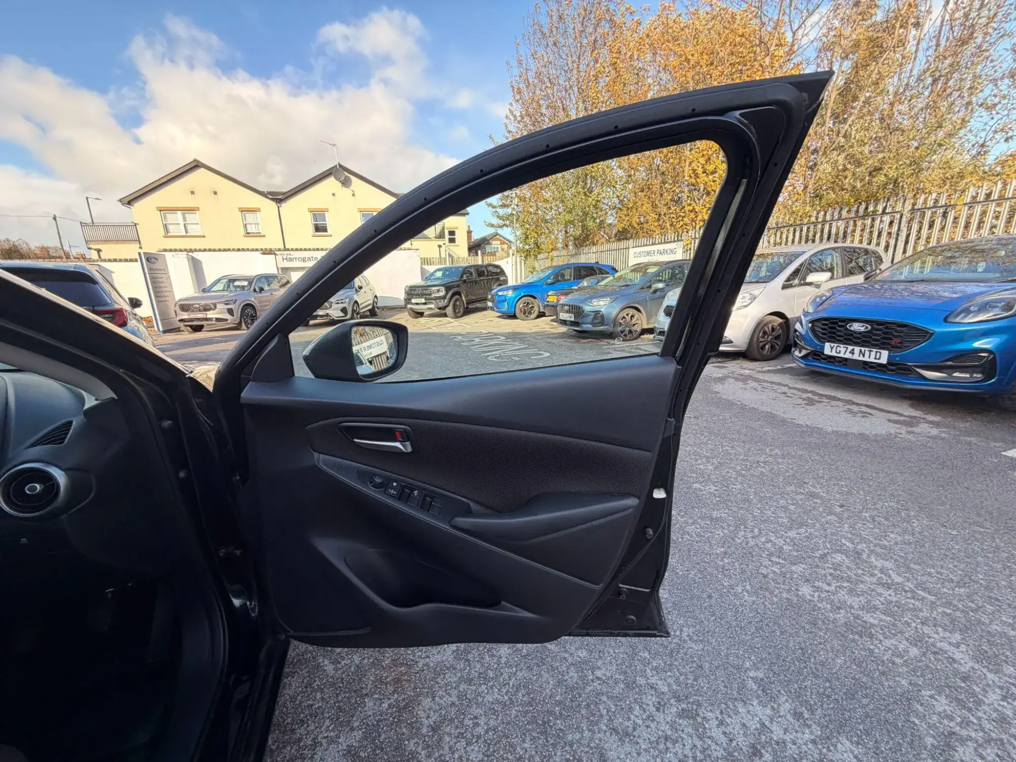 Mazda2 Image 19