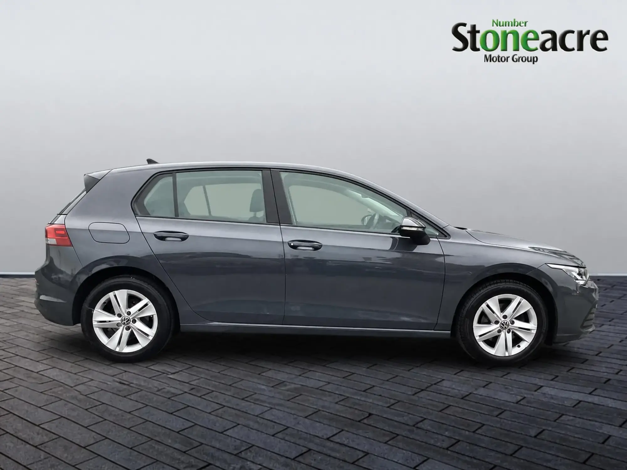 Volkswagen Golf 1.0 TSI Life Euro 6 (s/s) 5dr URZ8151 Image 2 Volkswagen Golf 1.0 TSI Life Euro 6 (s/s) 5dr URZ8151 Image 2
