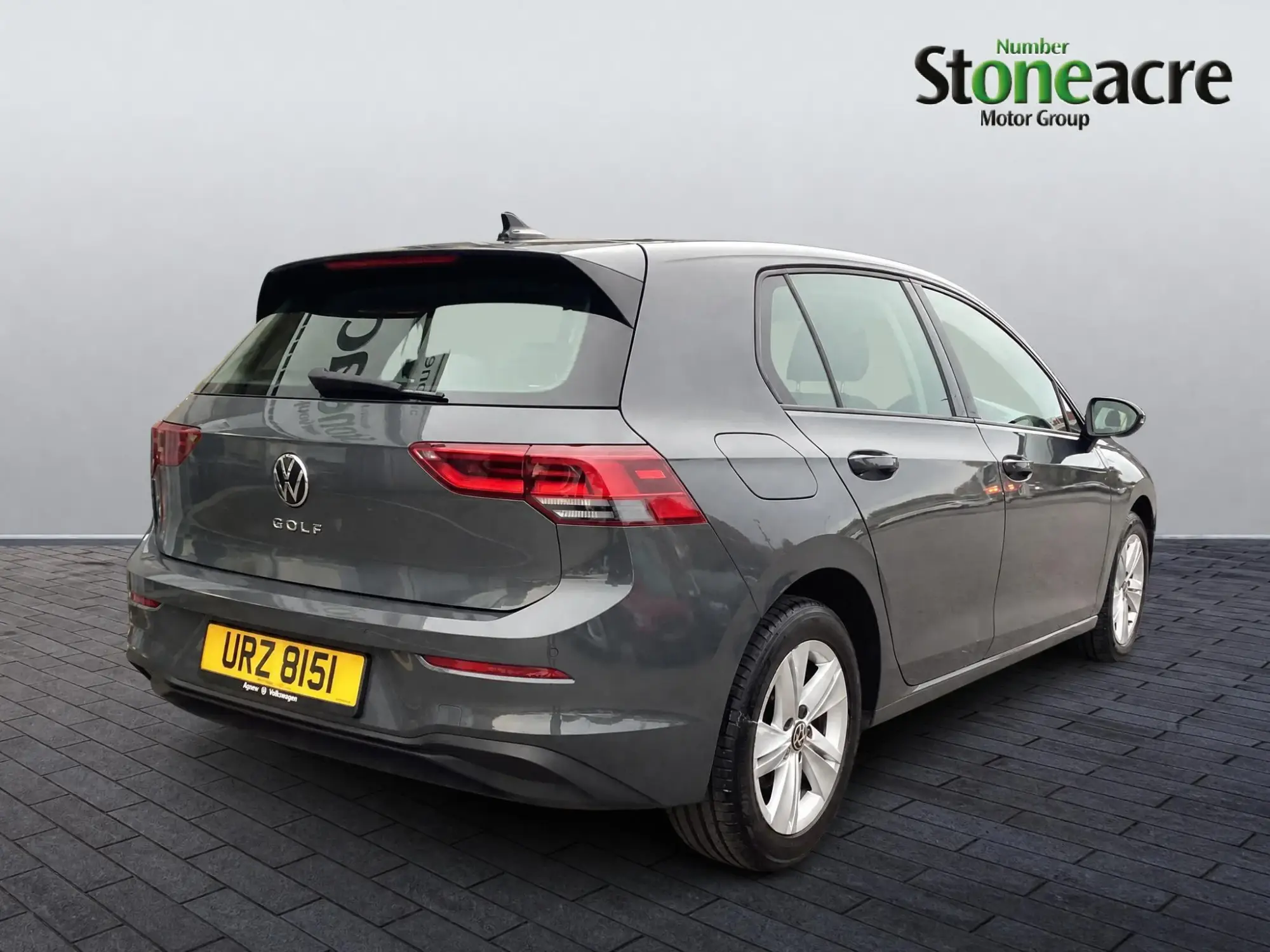 Volkswagen Golf 1.0 TSI Life Euro 6 (s/s) 5dr URZ8151 Image 3 Volkswagen Golf 1.0 TSI Life Euro 6 (s/s) 5dr URZ8151 Image 3