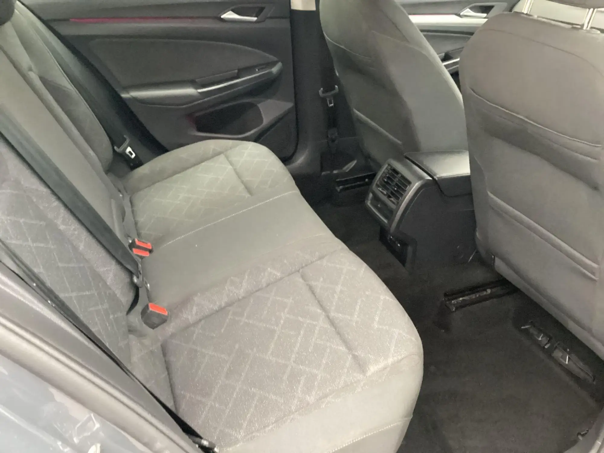 Volkswagen Golf Image 12