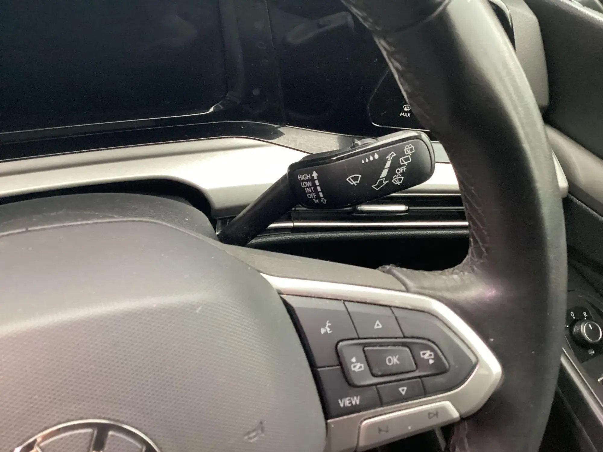 Volkswagen Golf Image 18