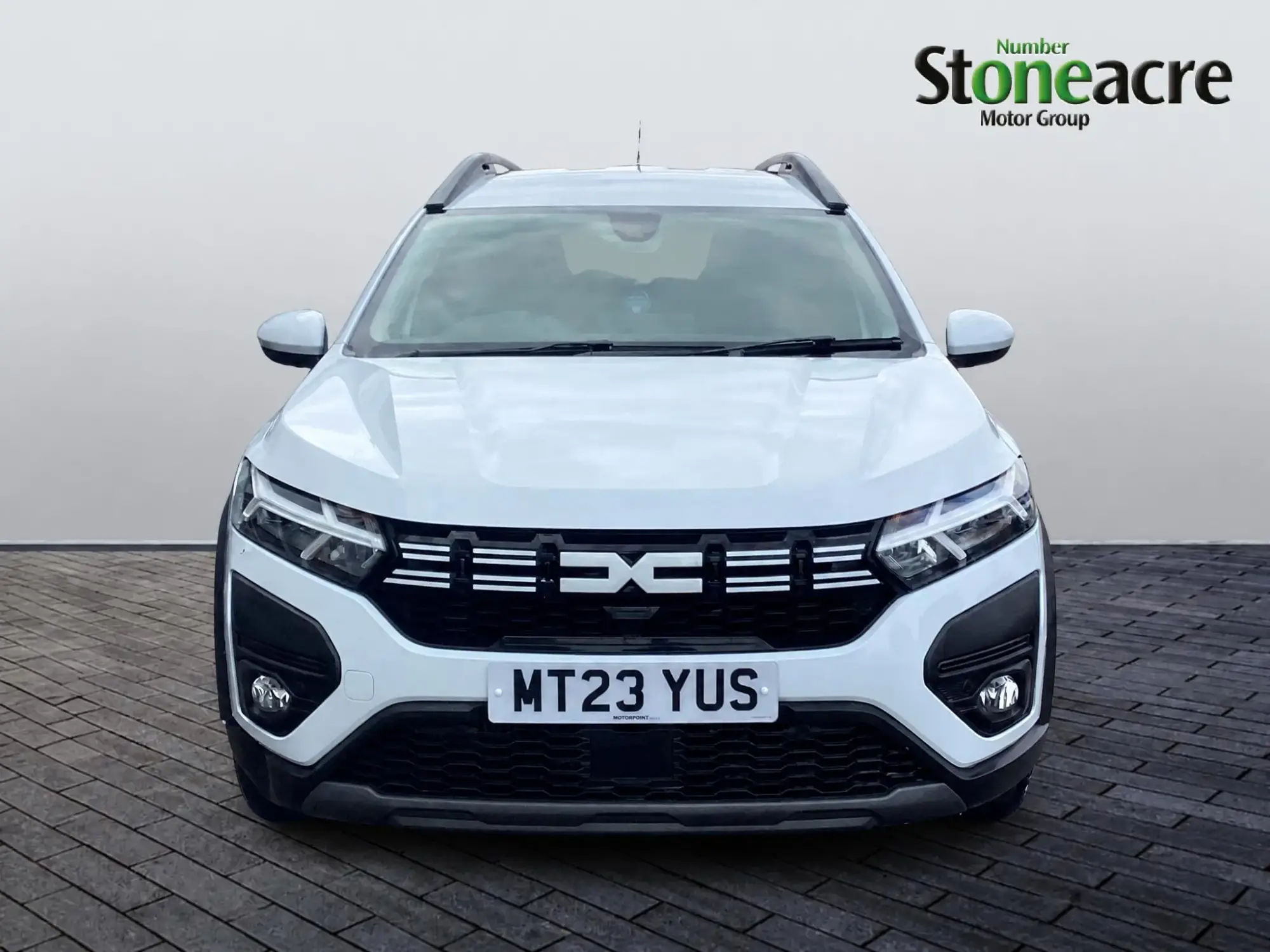 Dacia Jogger 1.0 TCe Expression Euro 6 (s/s) 5dr MT23YUS Image 2 Dacia Jogger 1.0 TCe Expression Euro 6 (s/s) 5dr MT23YUS Image 2