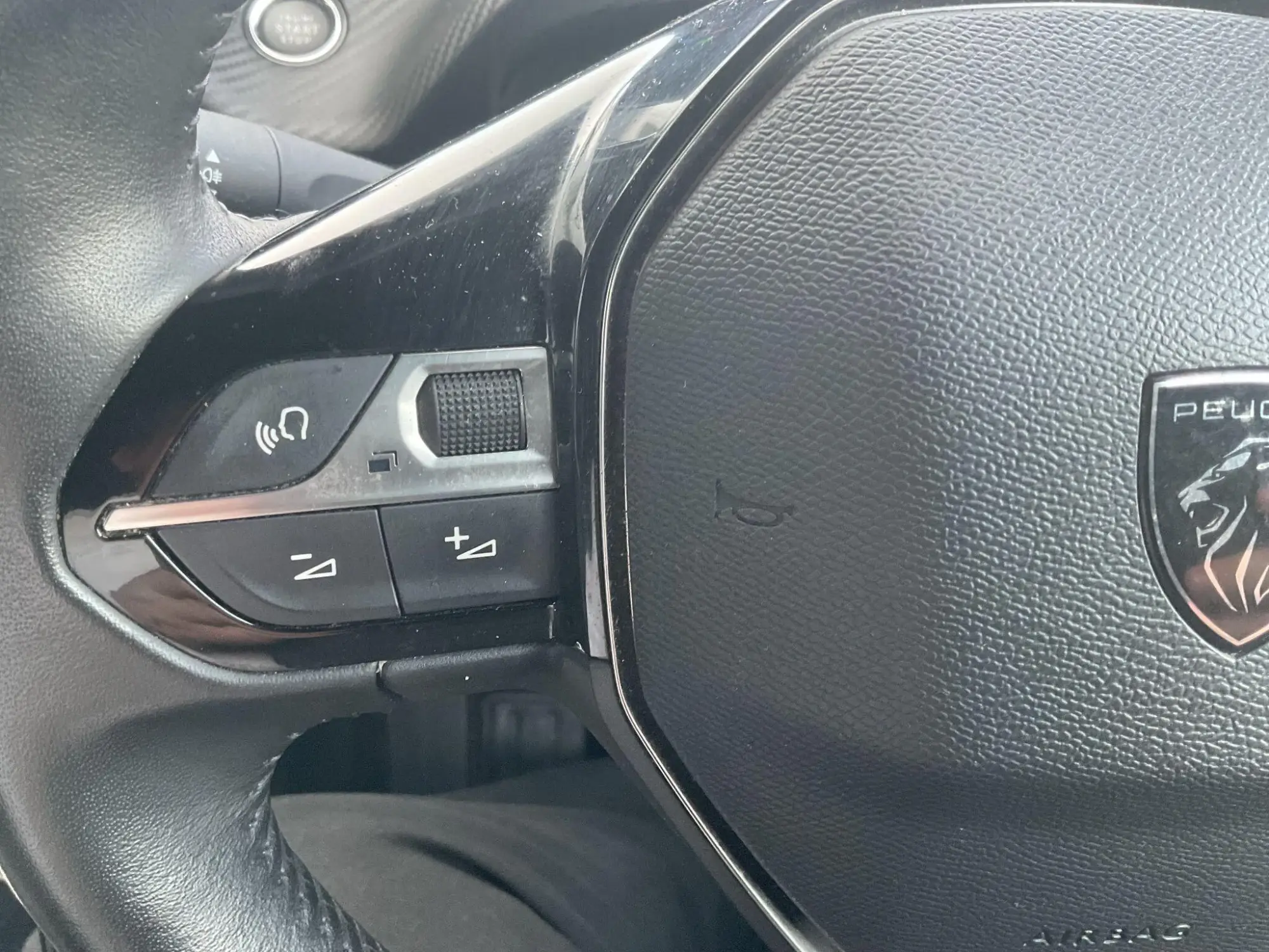 Peugeot 2008 Image 15 Peugeot 2008 Image 15