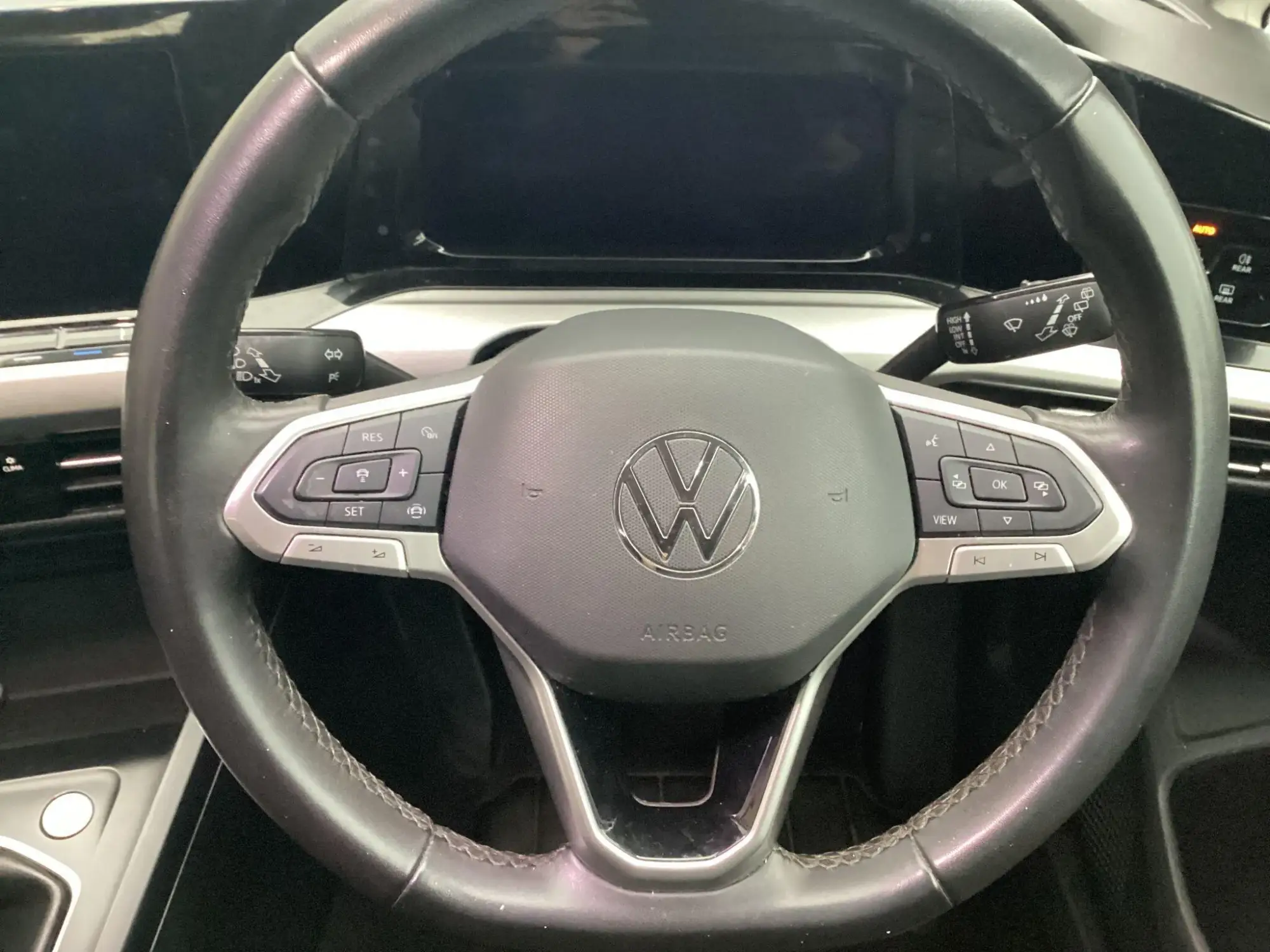 Volkswagen Golf Image 35