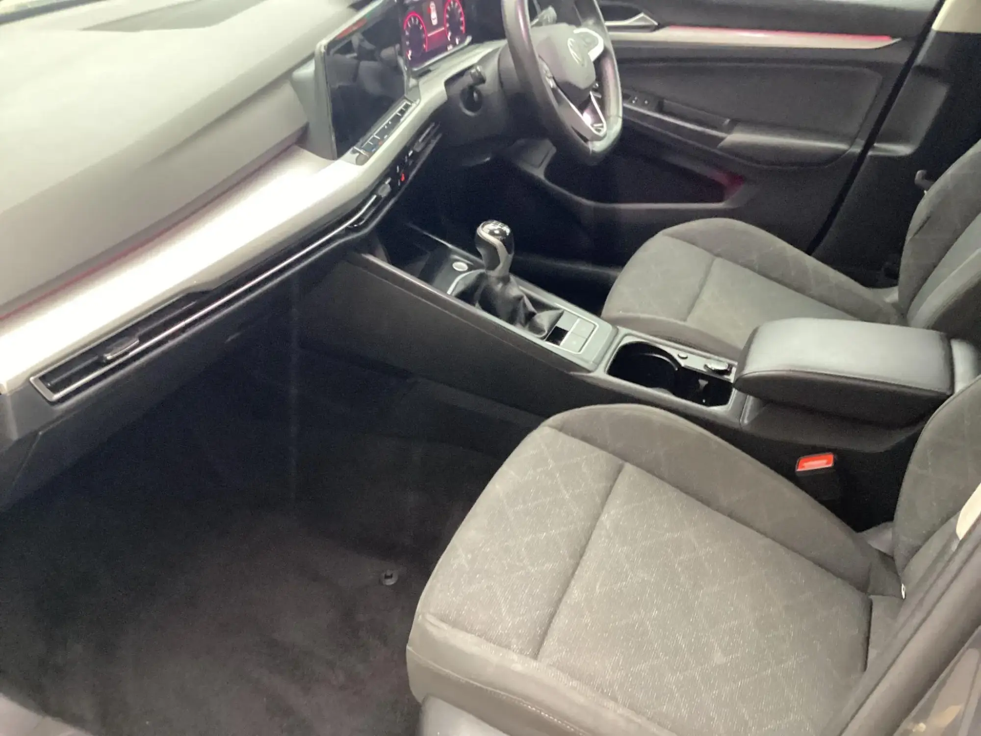 Volkswagen Golf Image 36