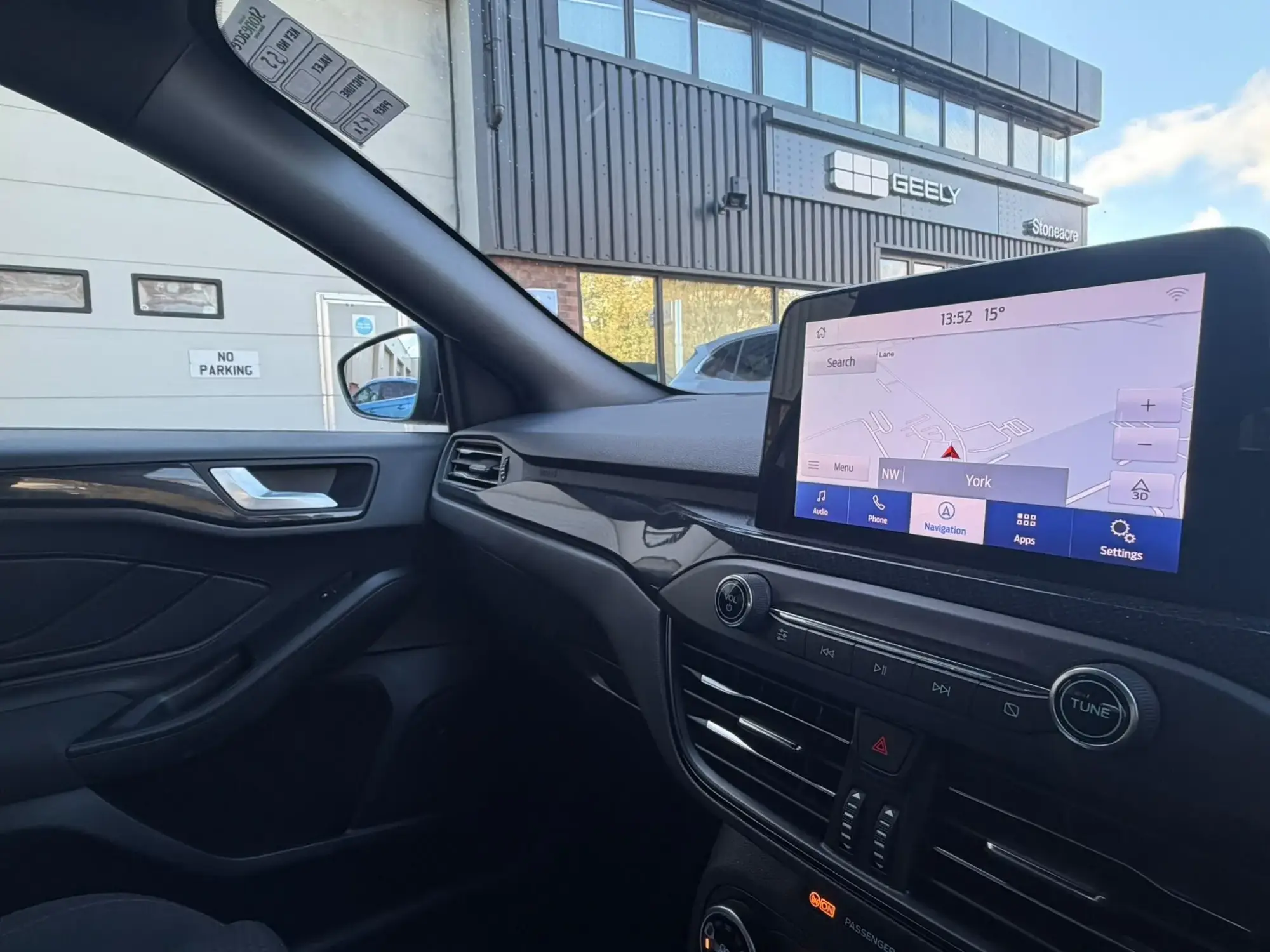 Ford Focus Image 9