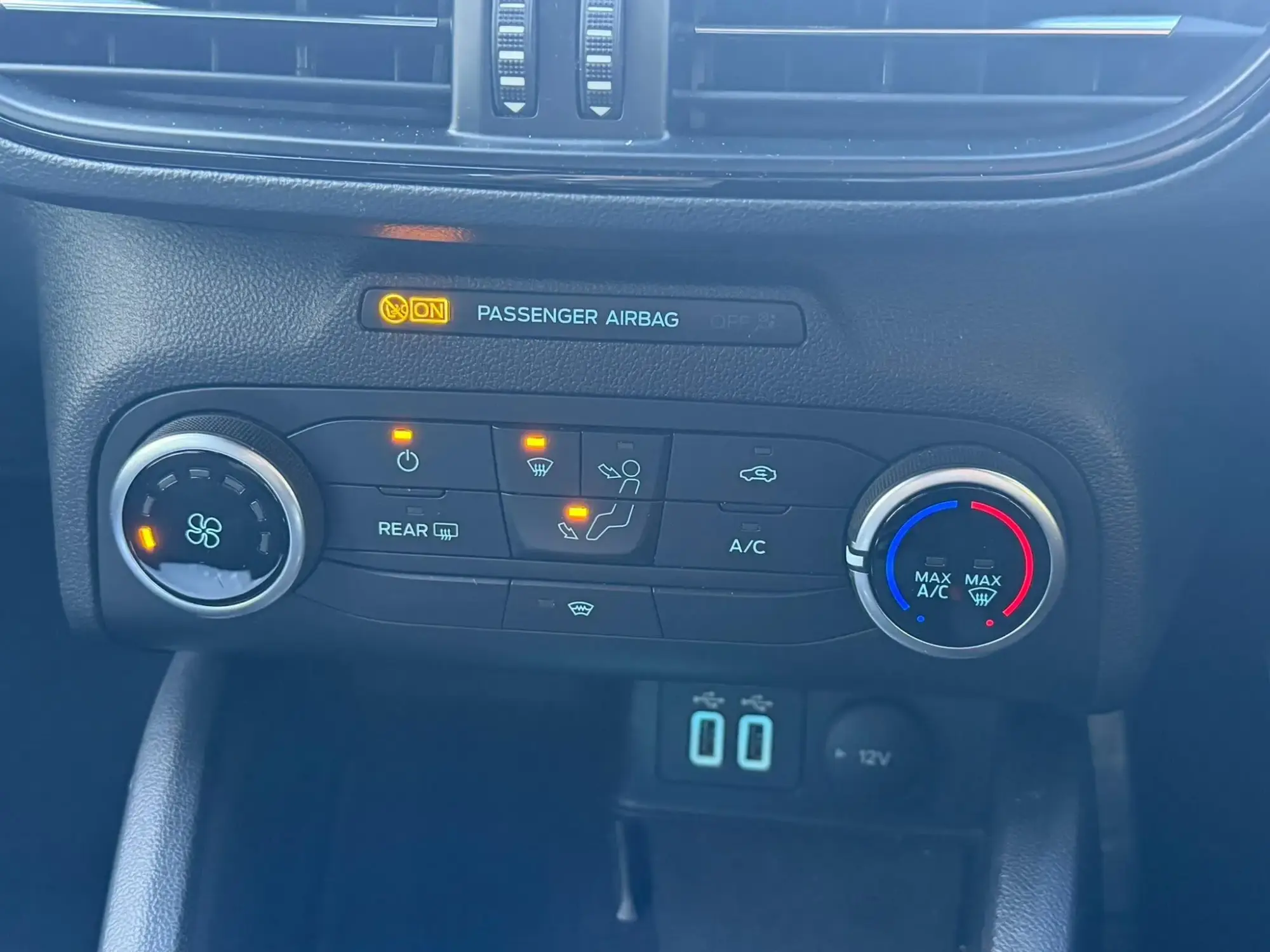 Ford Focus Image 15