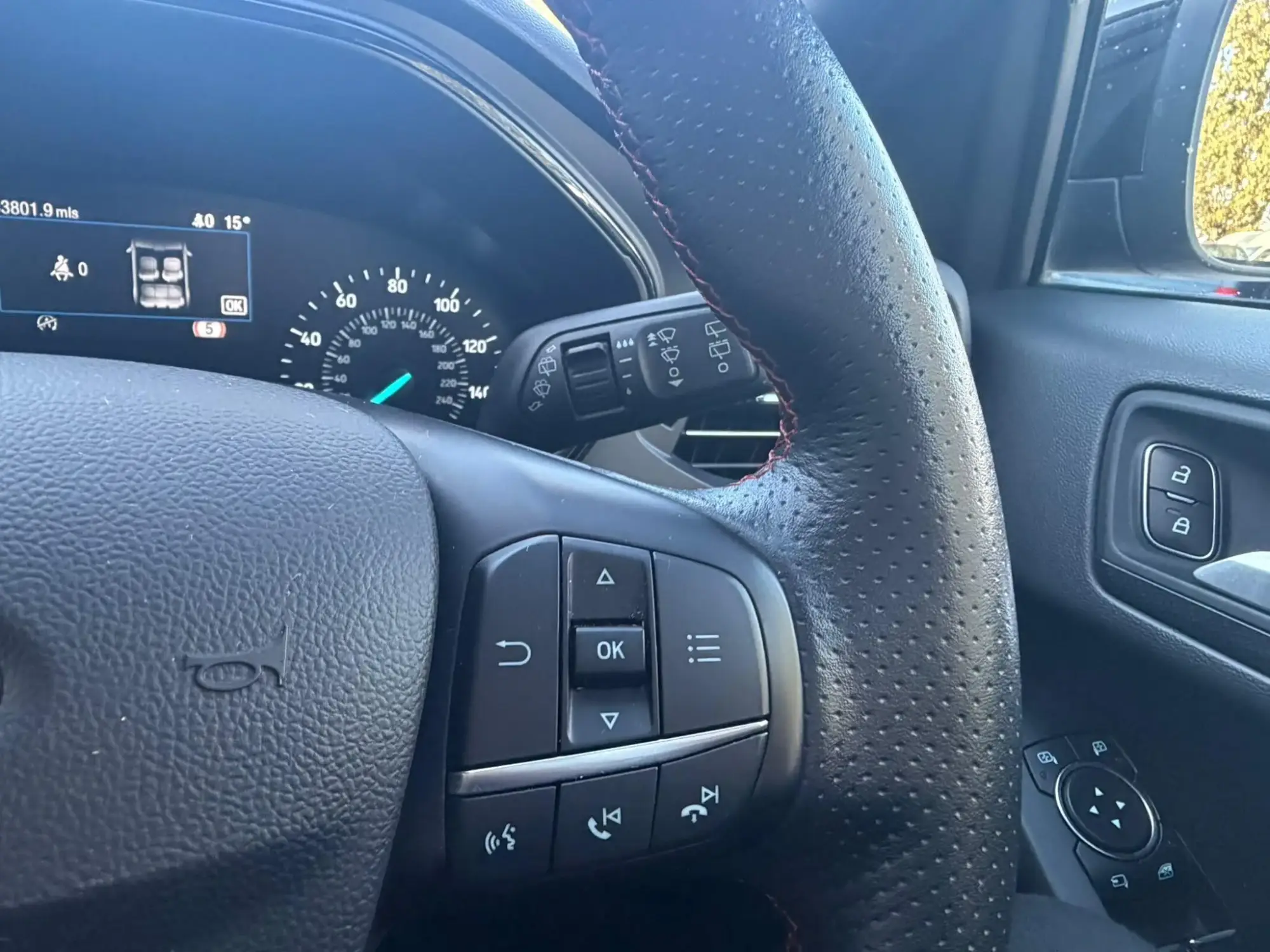 Ford Focus Image 17