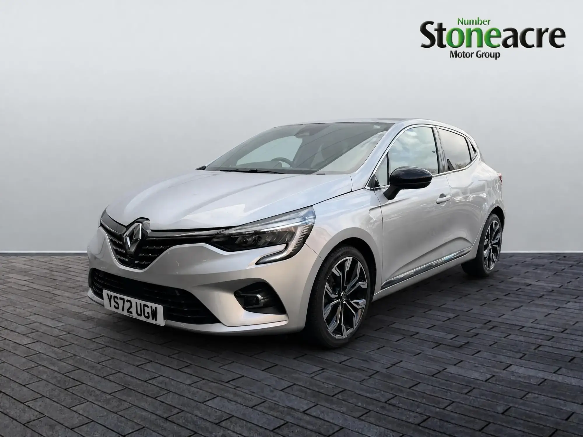 Renault Clio E-Tech 1.6 E-TECH Techno Auto Euro 6 (s/s) 5dr YS72UGW Image 3 Renault Clio E-Tech 1.6 E-TECH Techno Auto Euro 6 (s/s) 5dr YS72UGW Image 3