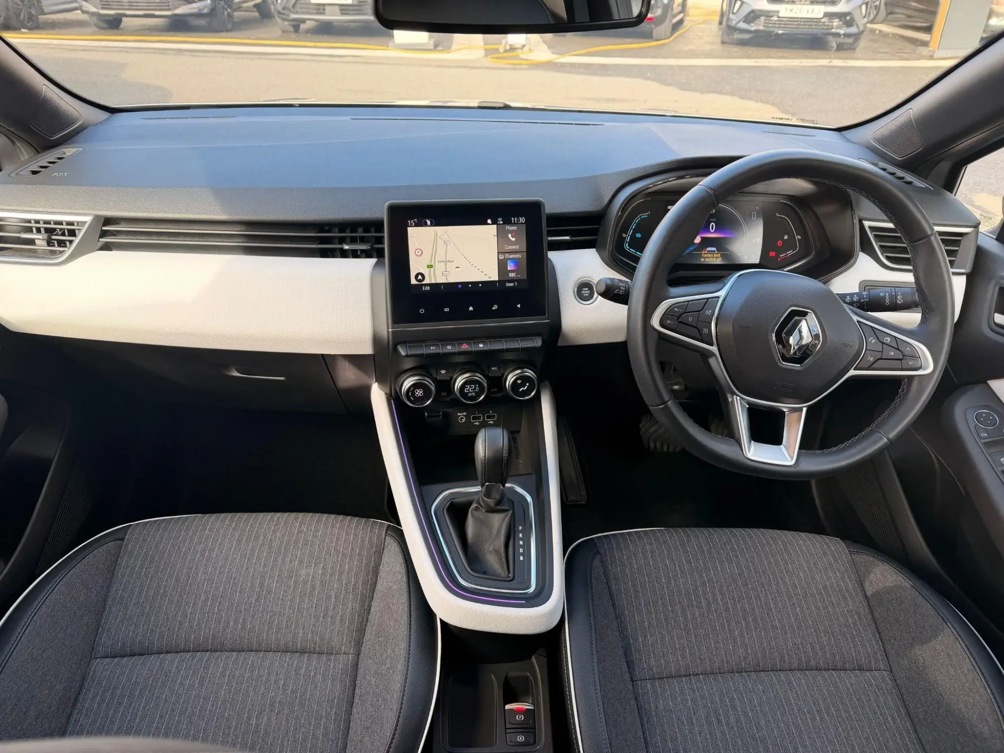 Renault Clio E-Tech Image 11