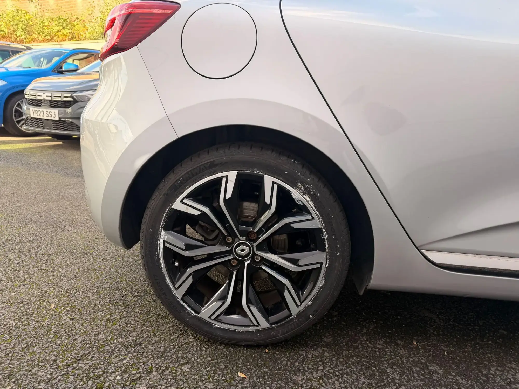 Renault Clio E-Tech Image 21