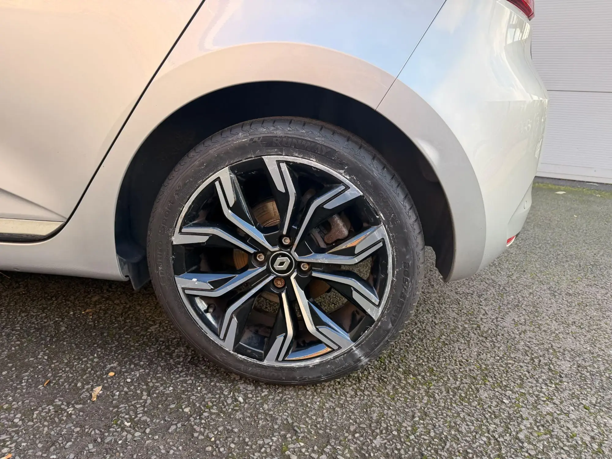 Renault Clio E-Tech Image 24