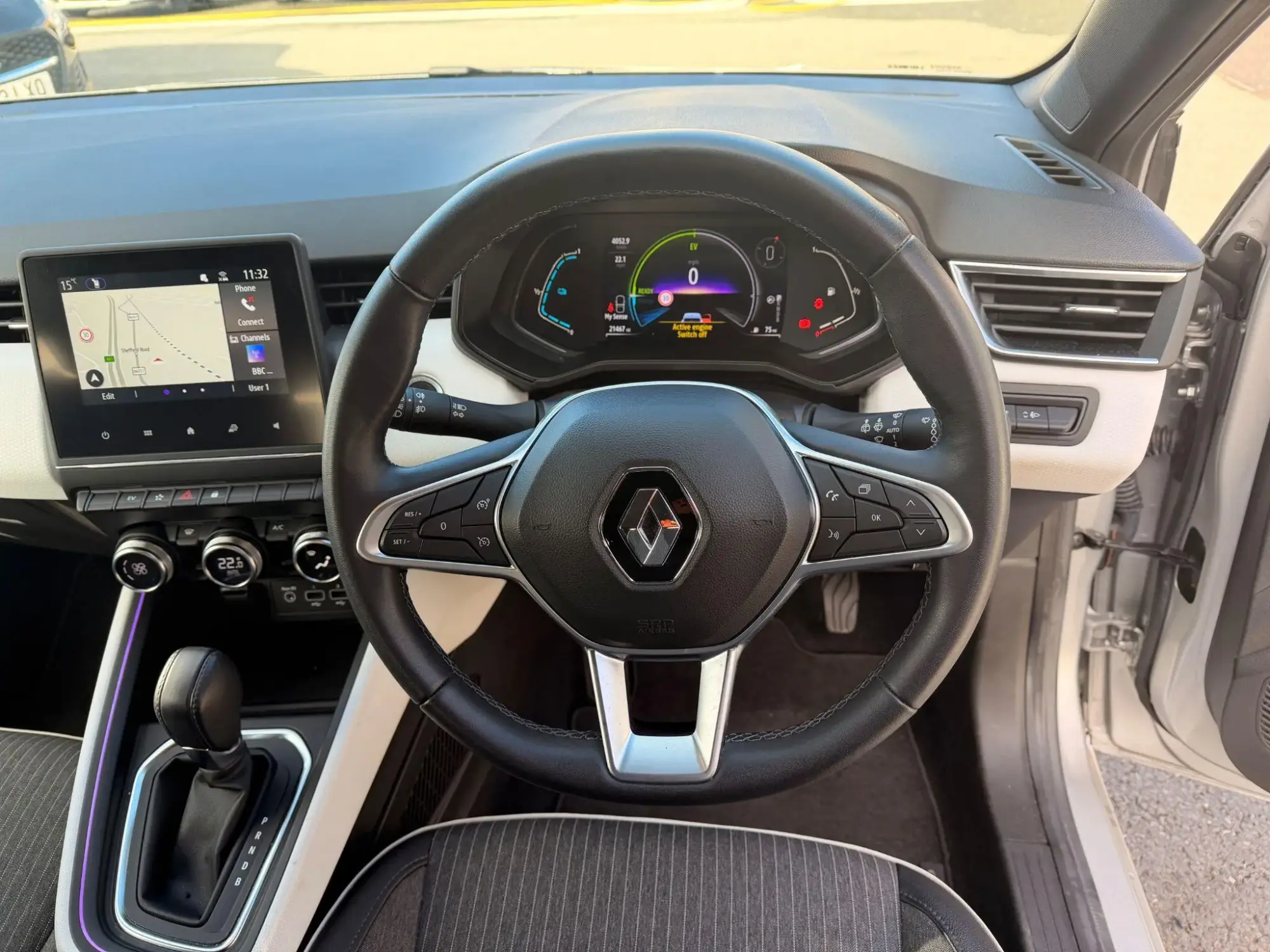 Renault Clio E-Tech Image 32